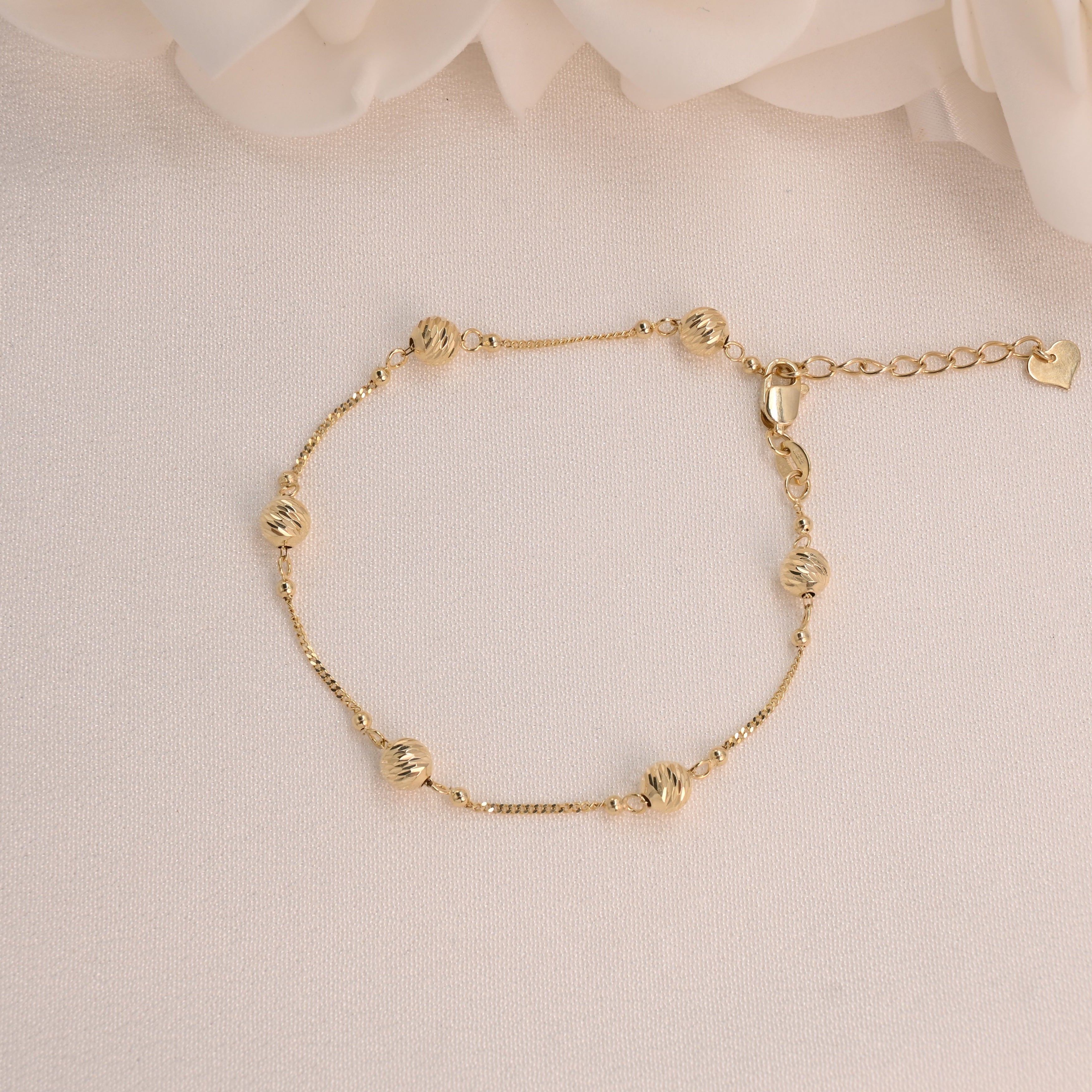 14k Diamond-Cut Bead Bracelet