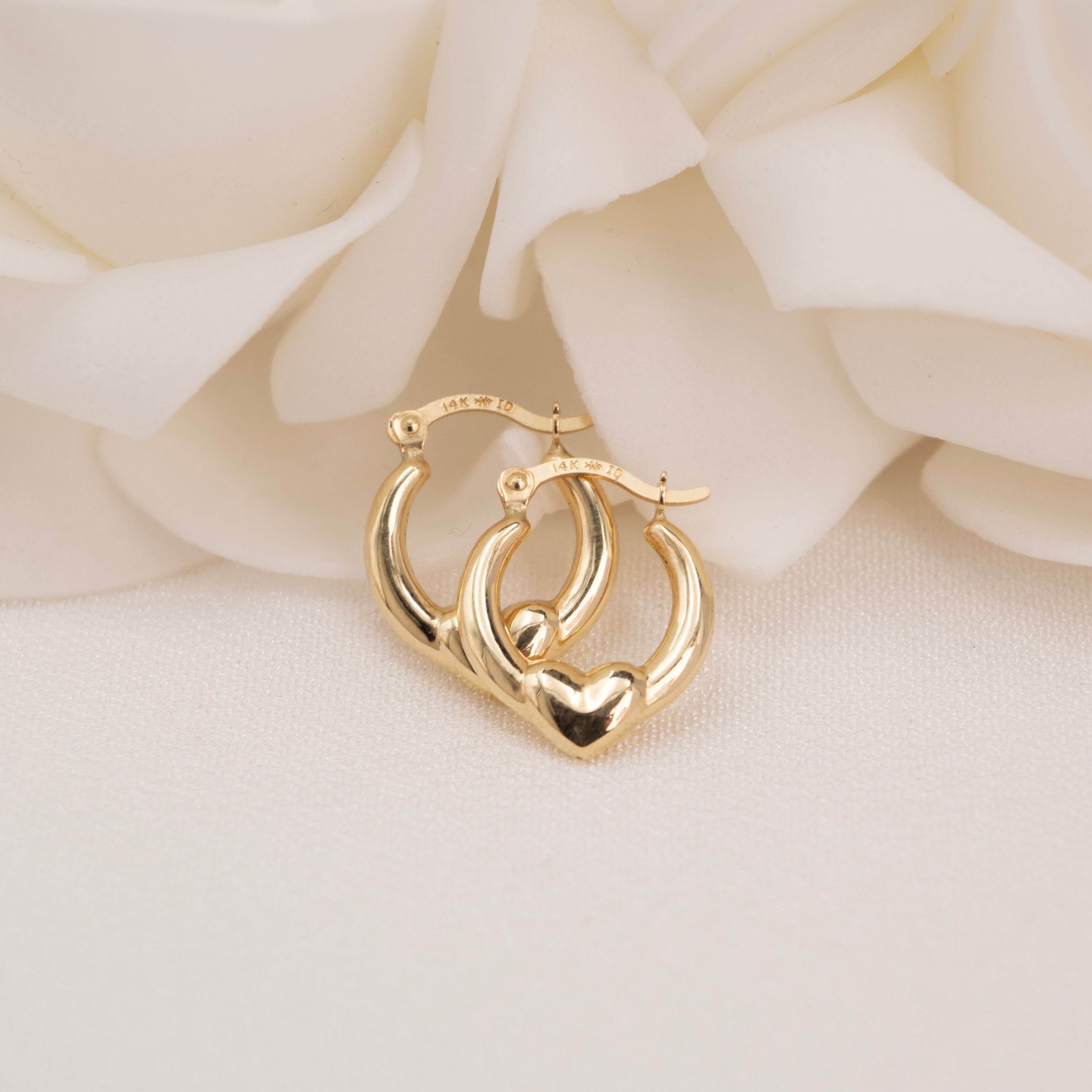 Aros con corazones en oro de 14 quilates (13 mm)