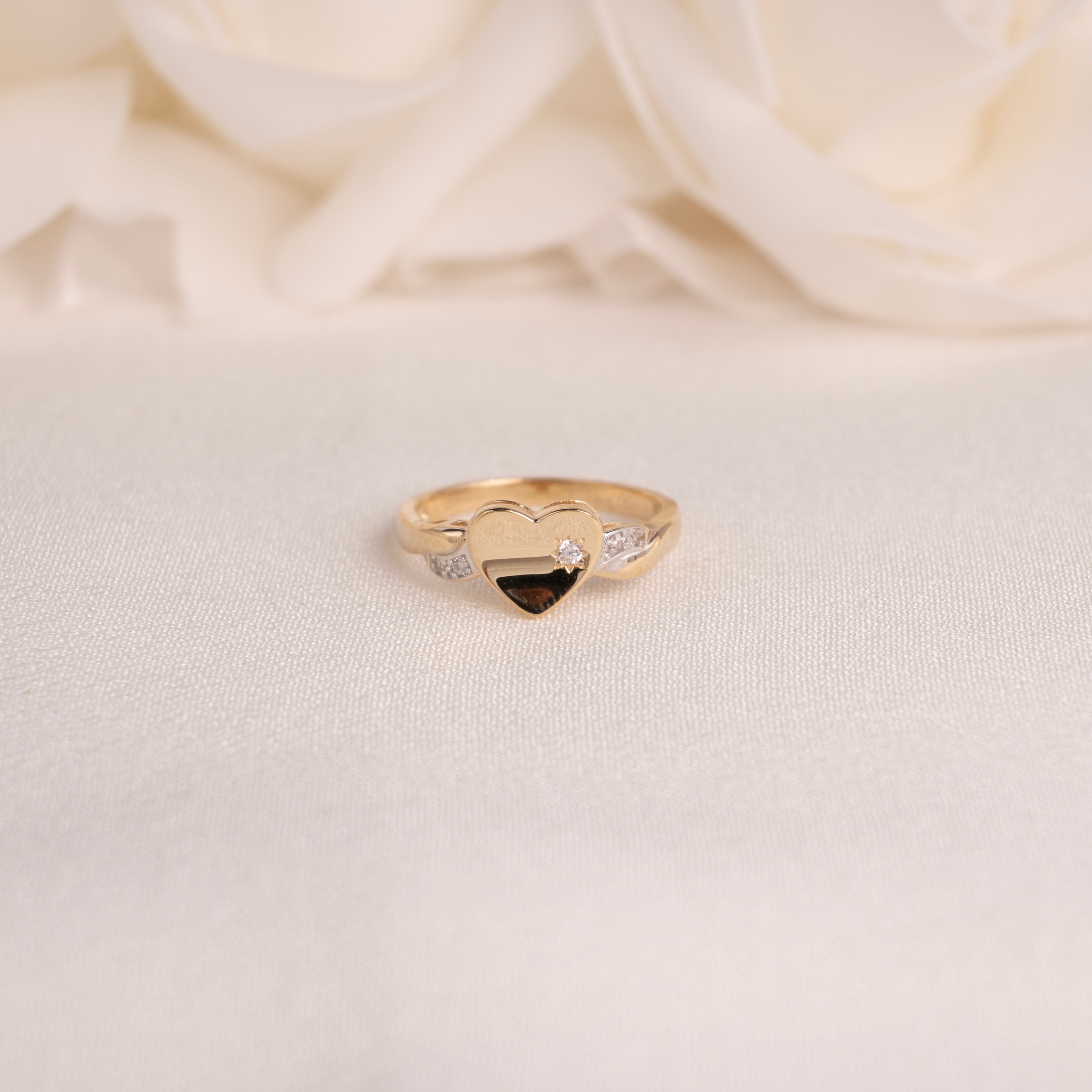 14k Gold Heart Ring