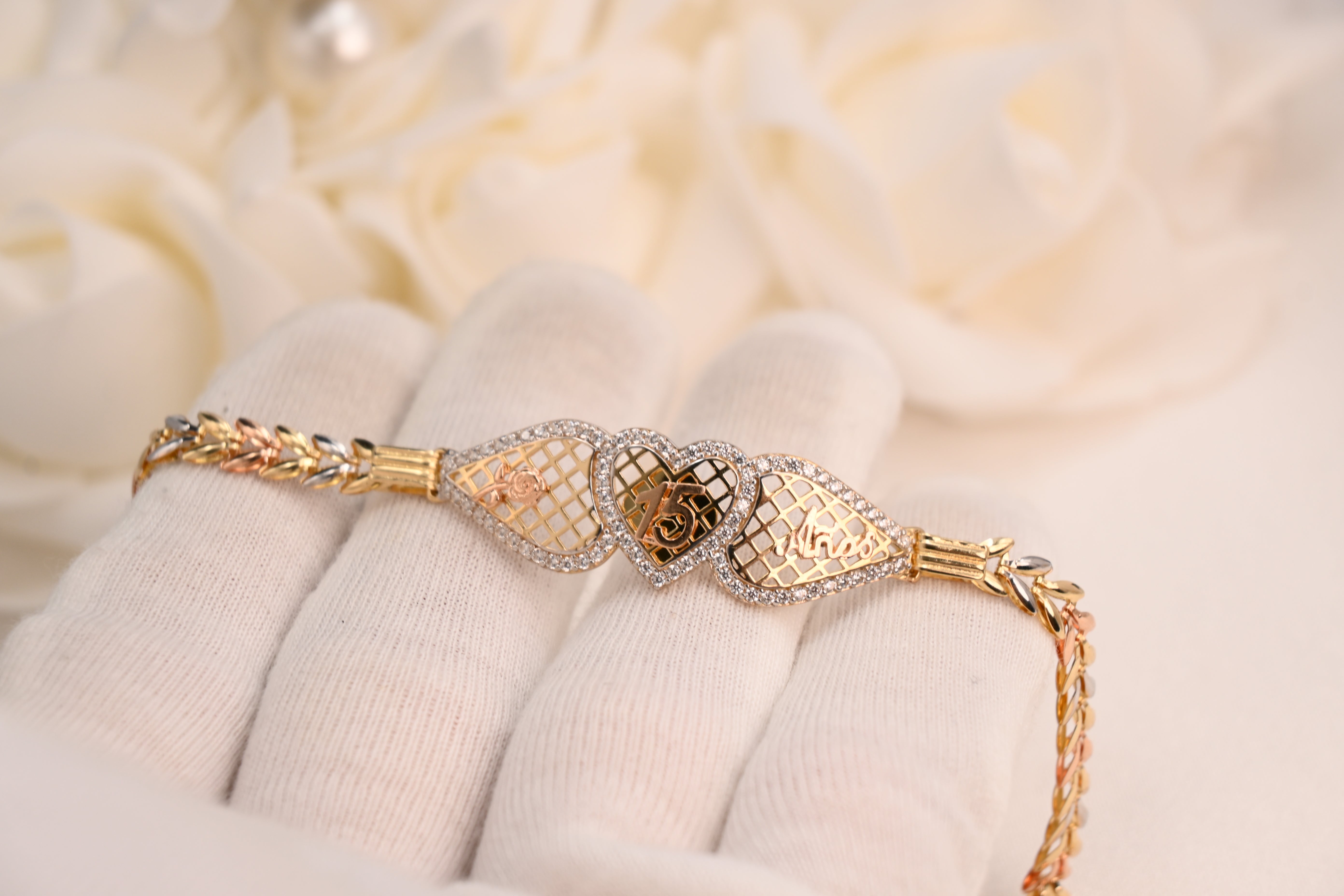 14k Tricolor Quinceañera Heart Bracelet