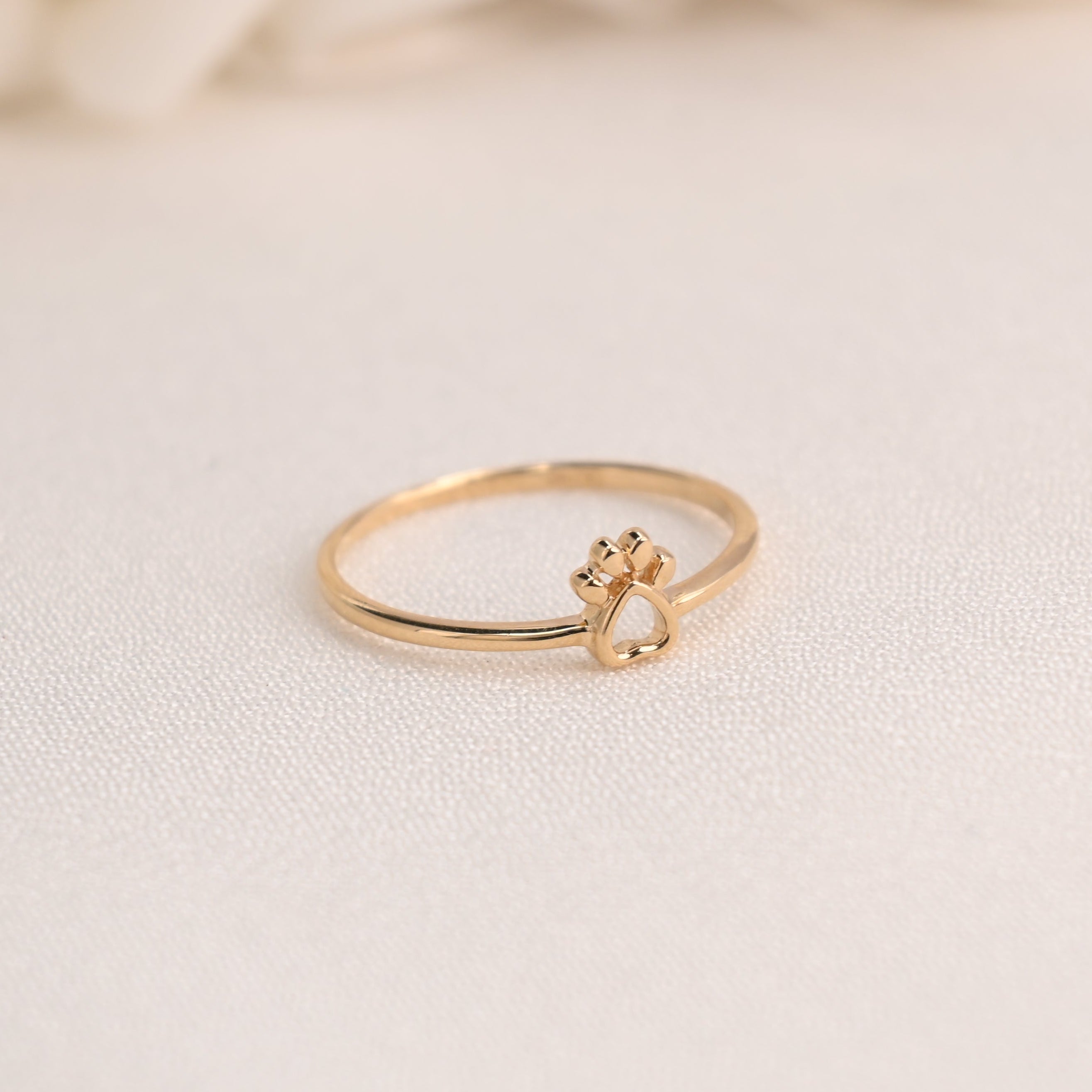 14k Paw Print Ring