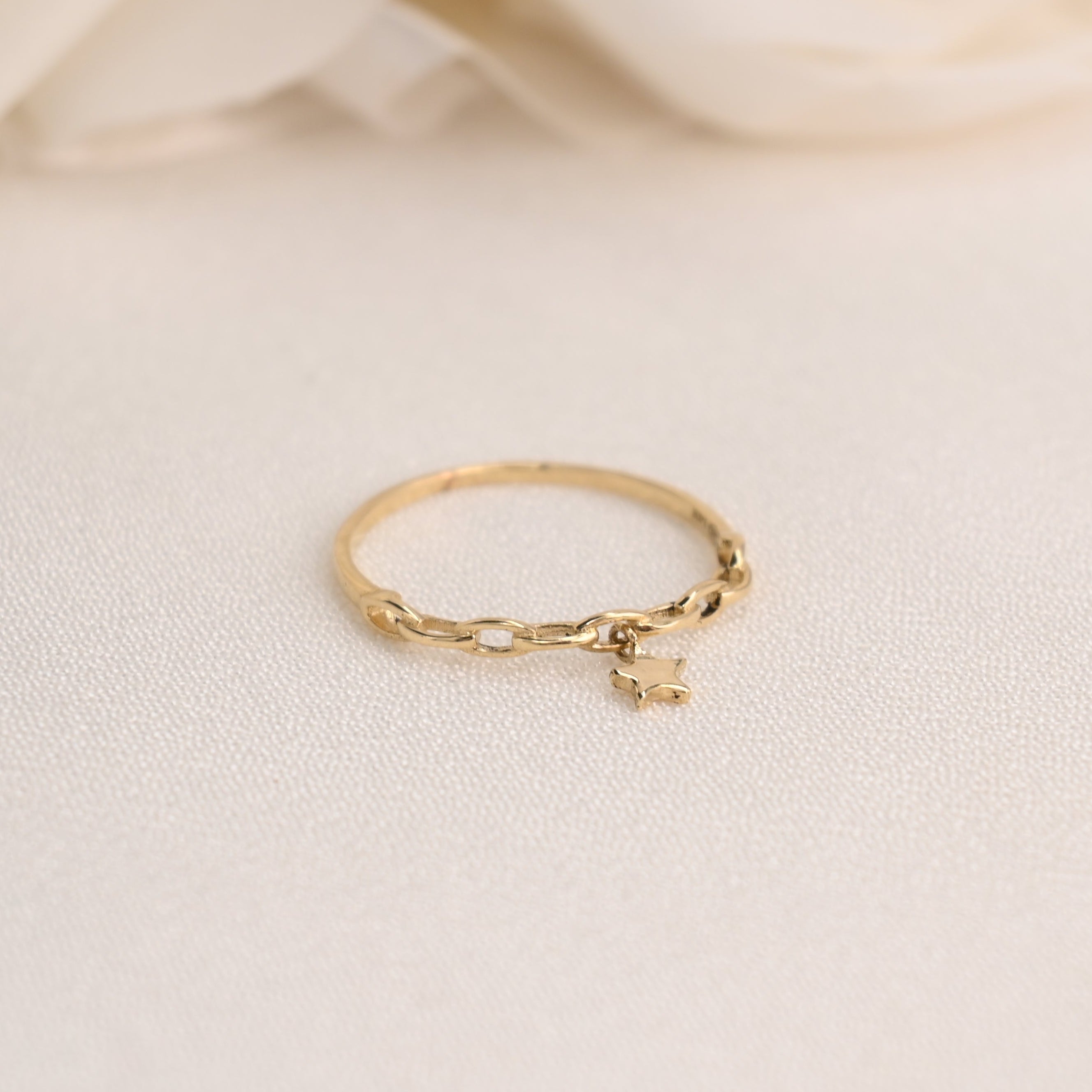 14k Hanging Star Paperclip Ring