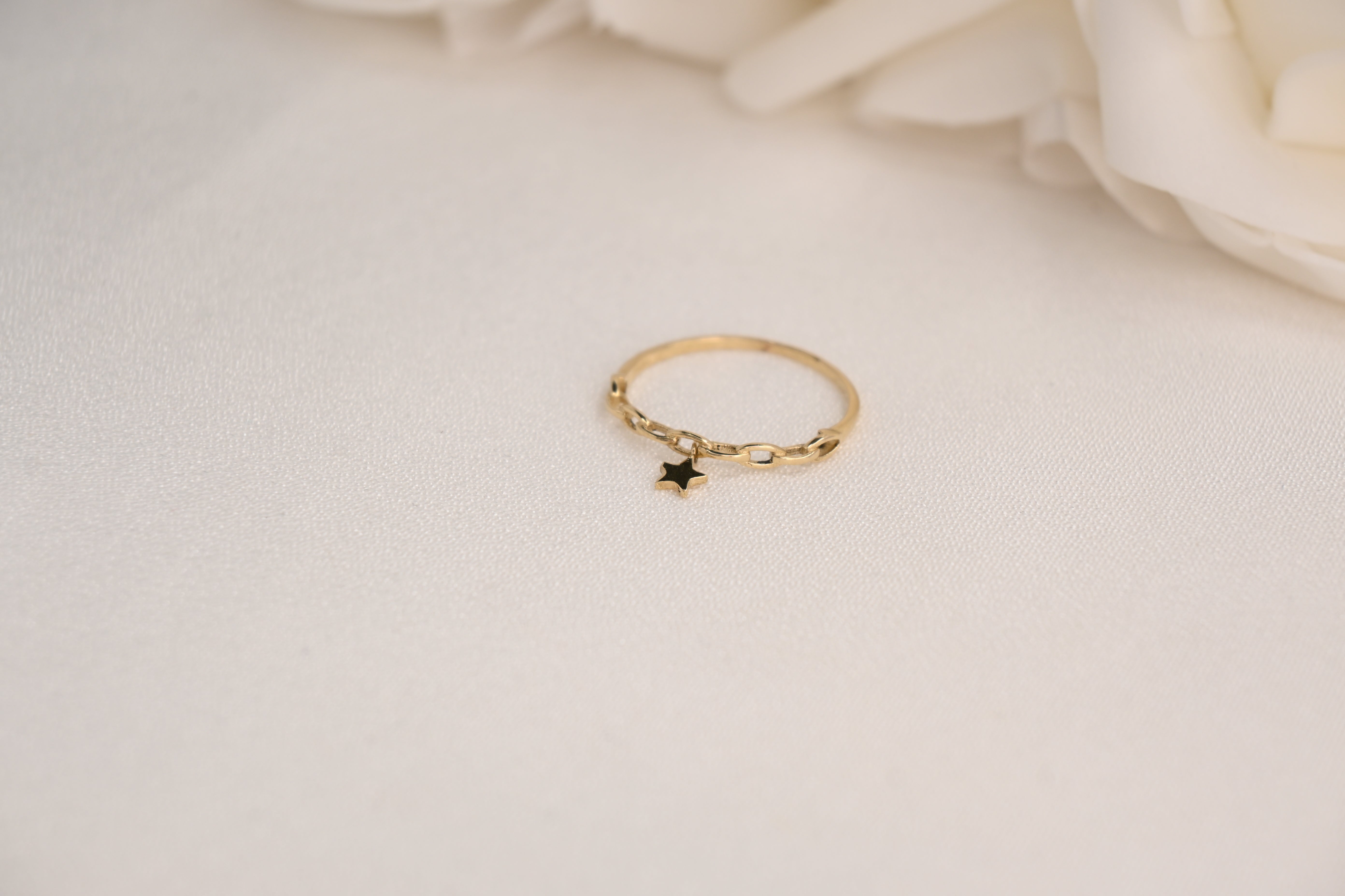 14k Hanging Star Paperclip Ring