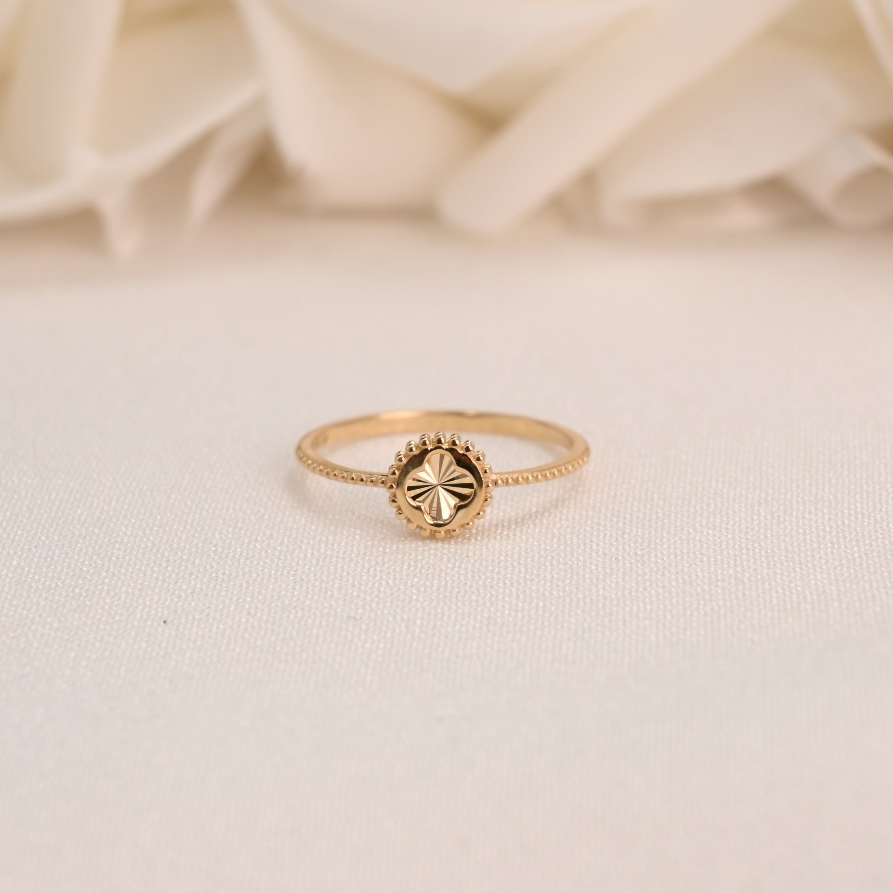 14k Clover Ring