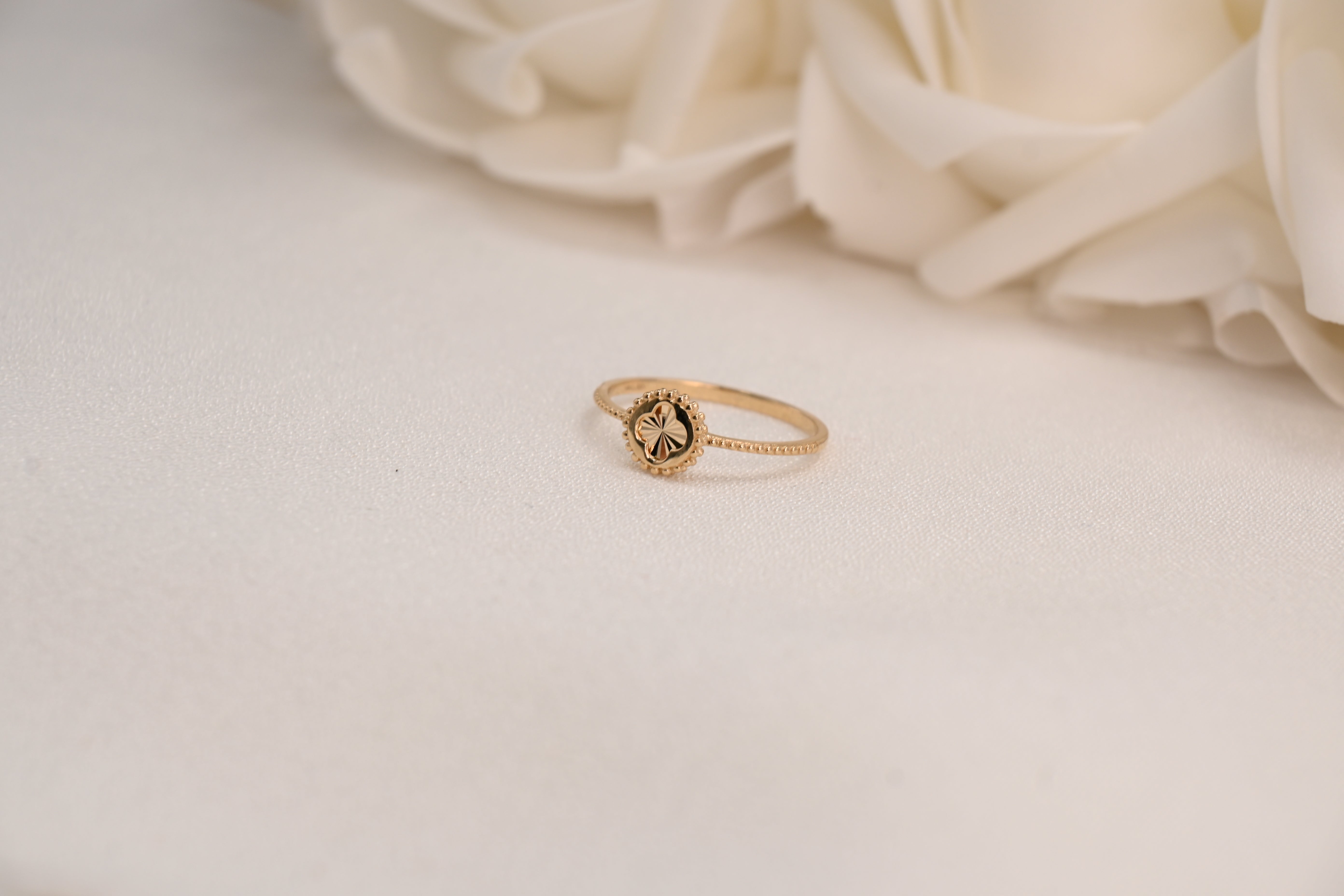 14k Clover Ring