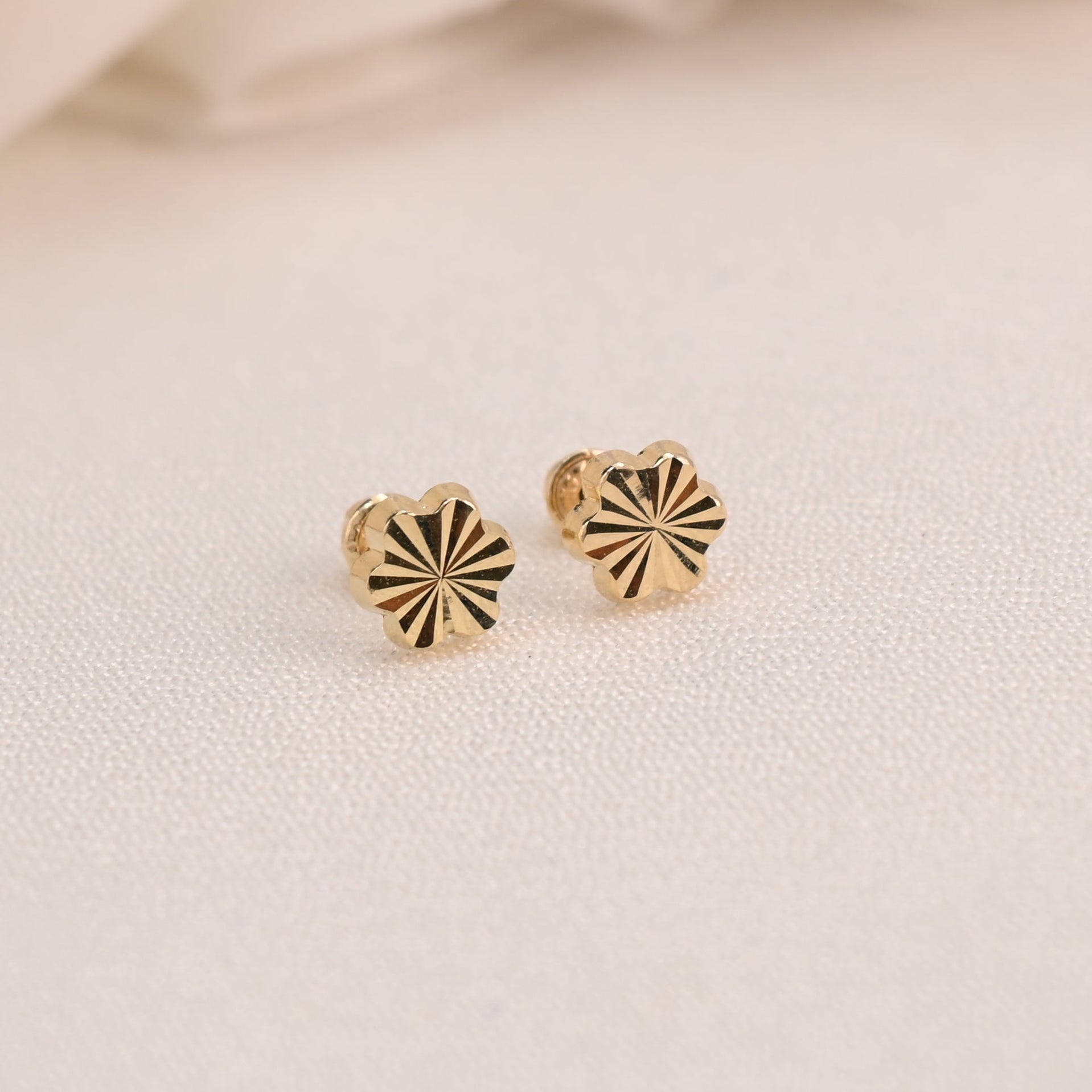 14k Baby Diamond-Cut Flower Stud Earrings