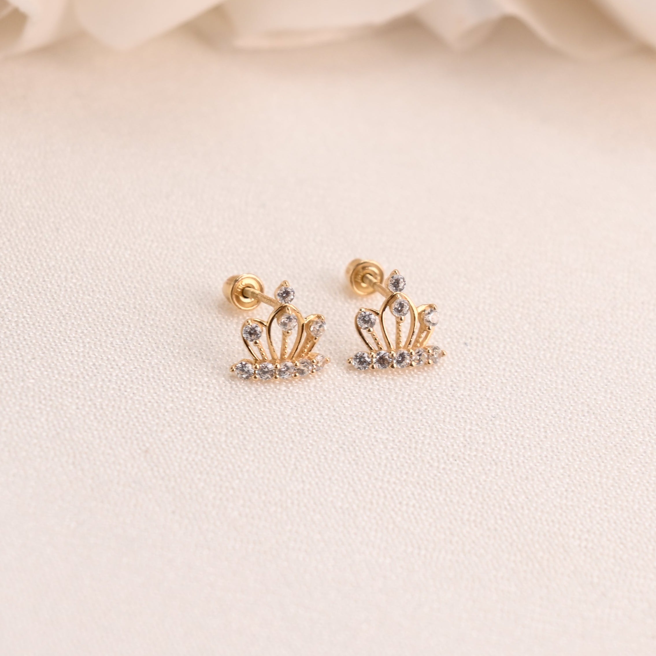 14k Crown Stud Earrings