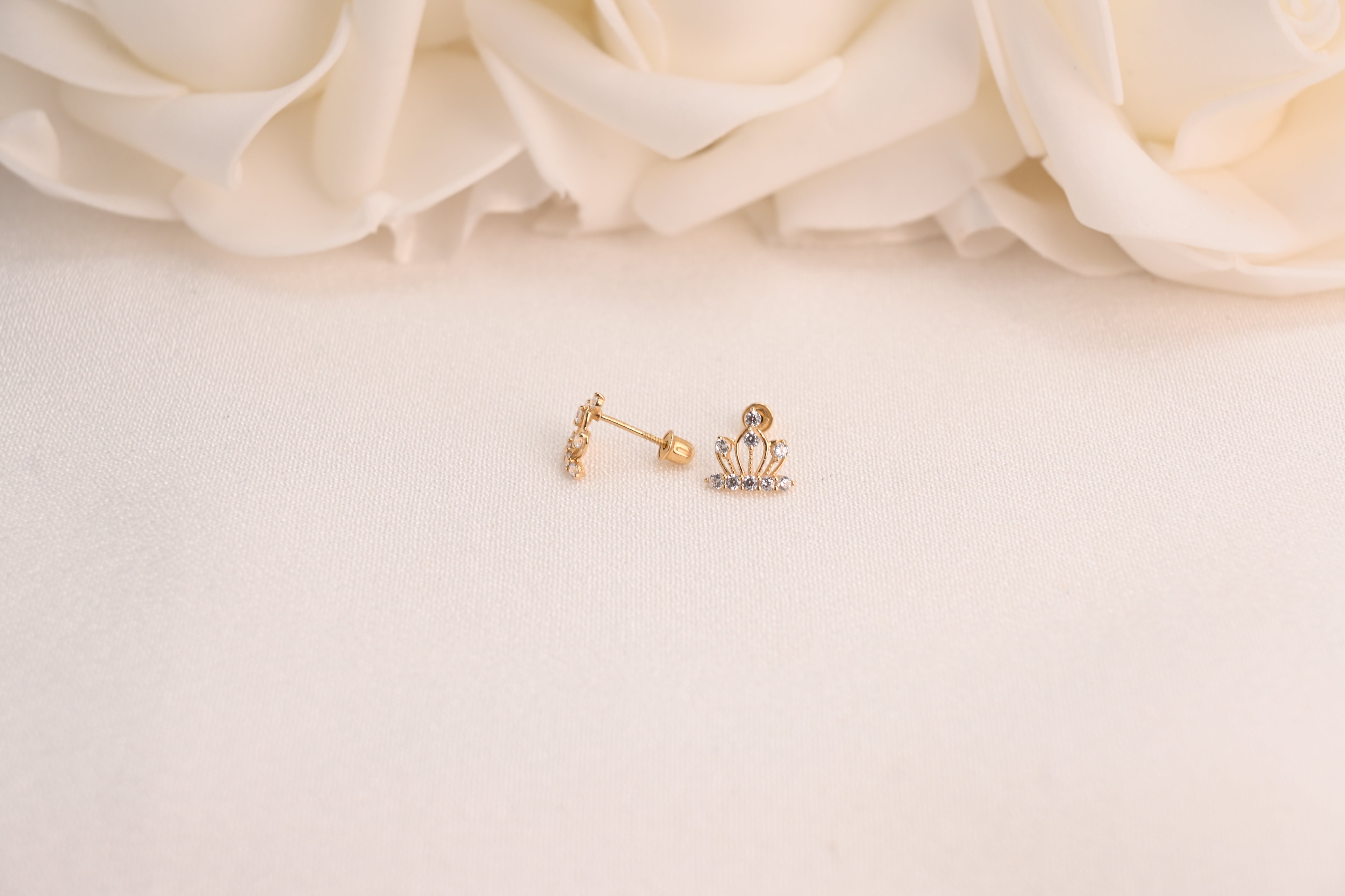 14k Crown Stud Earrings