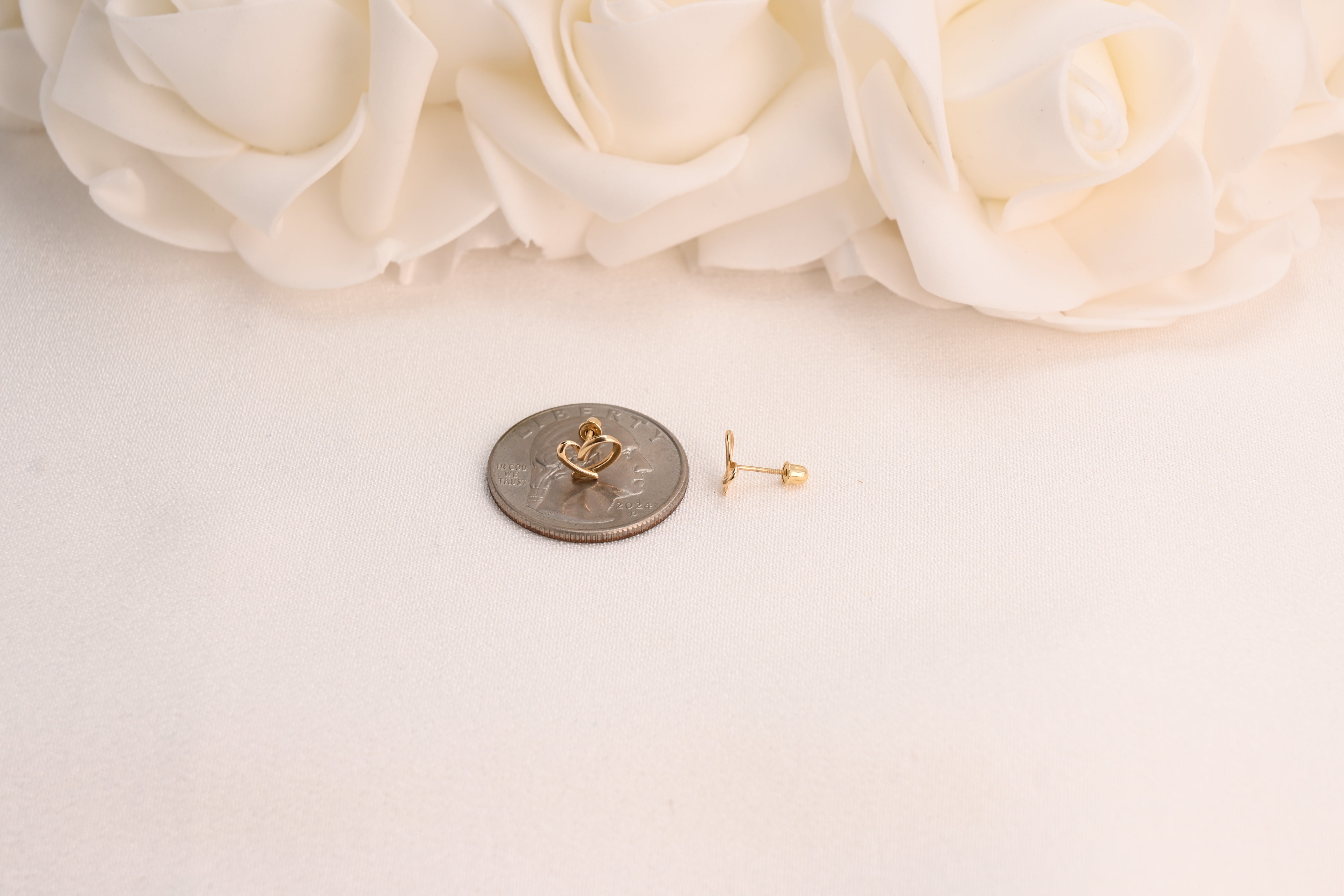 14k Swirl Heart Stud Earrings