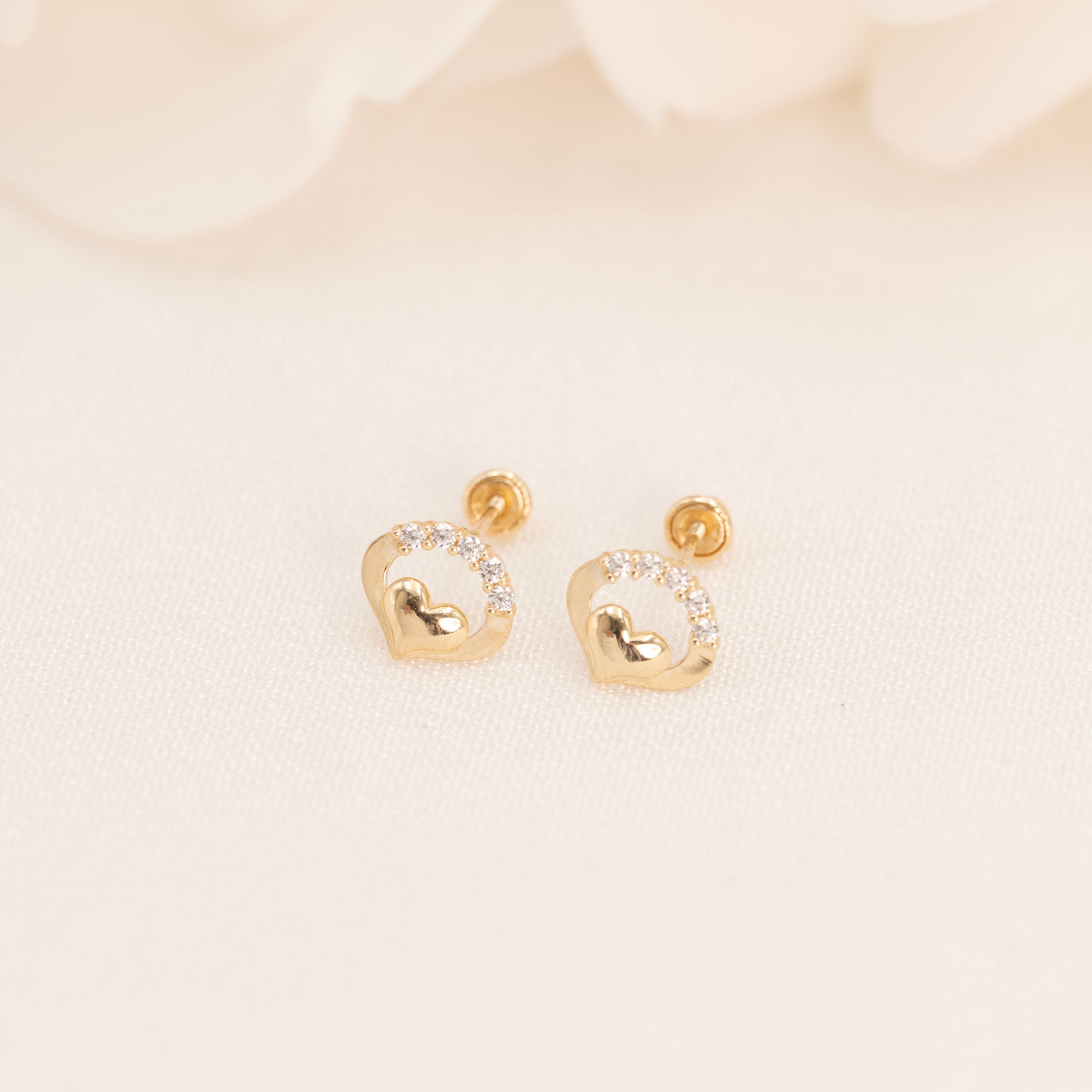 14k Sparkling Heart Earrings