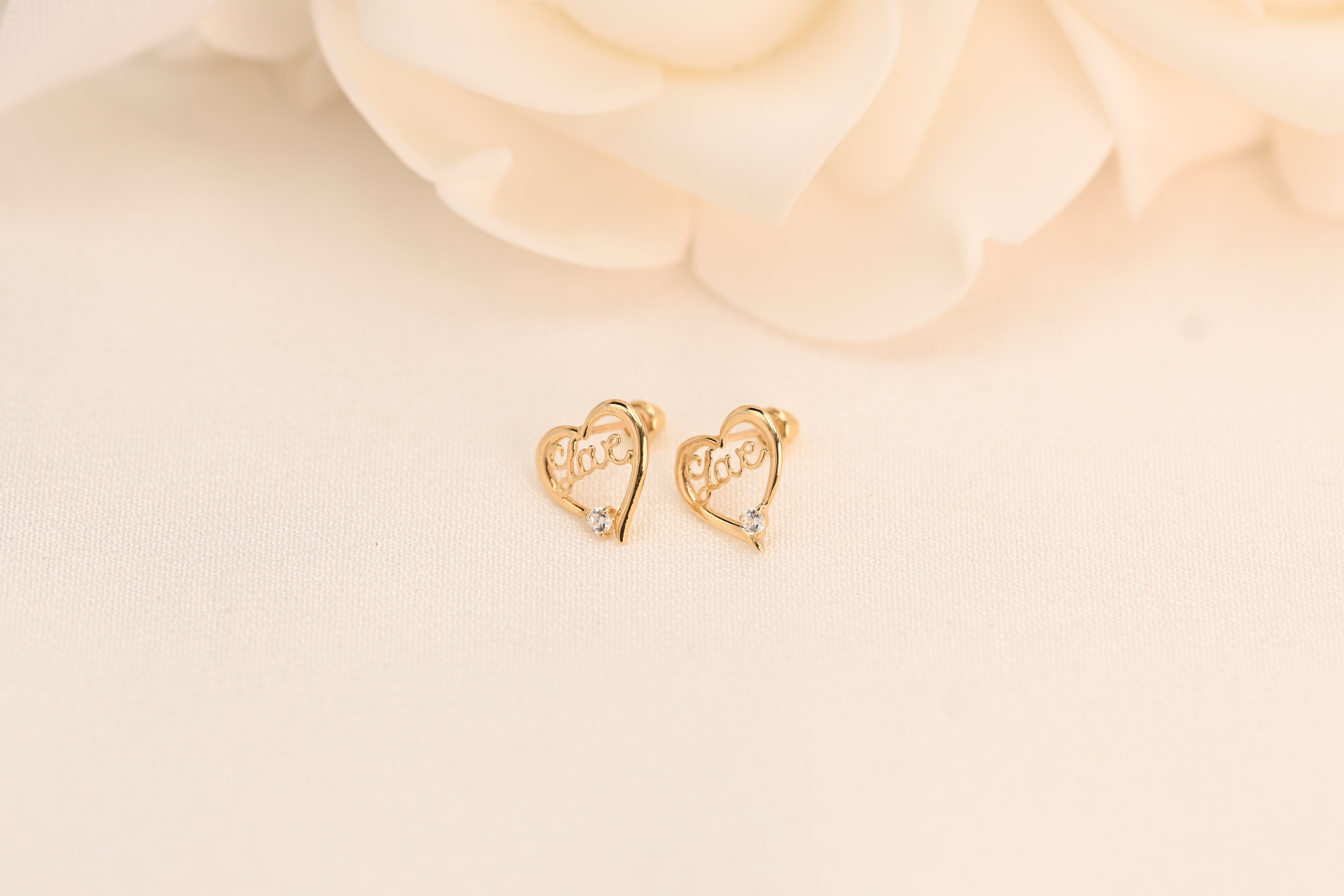 14k Love Heart Earrings