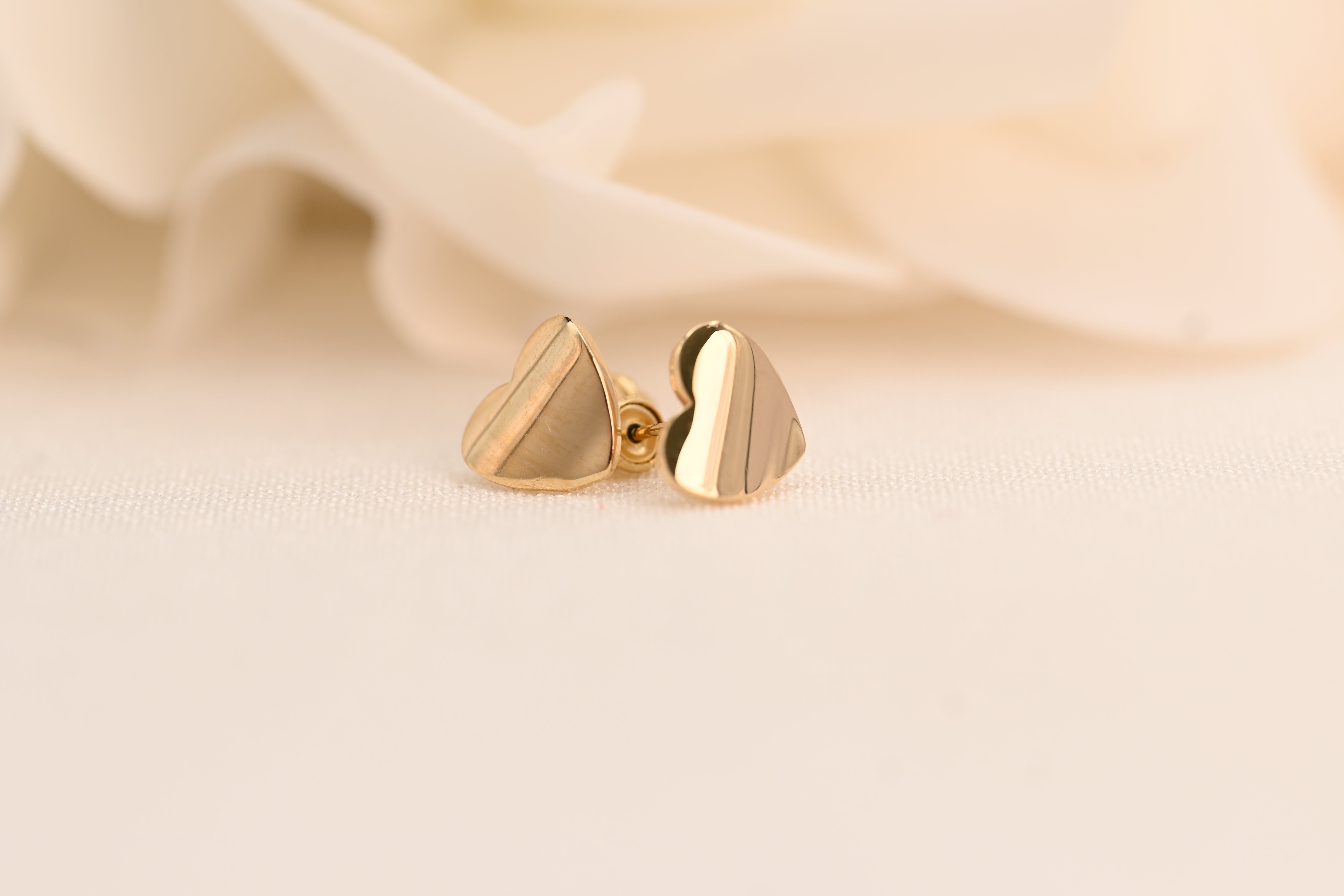 14k Polished Heart Earrings