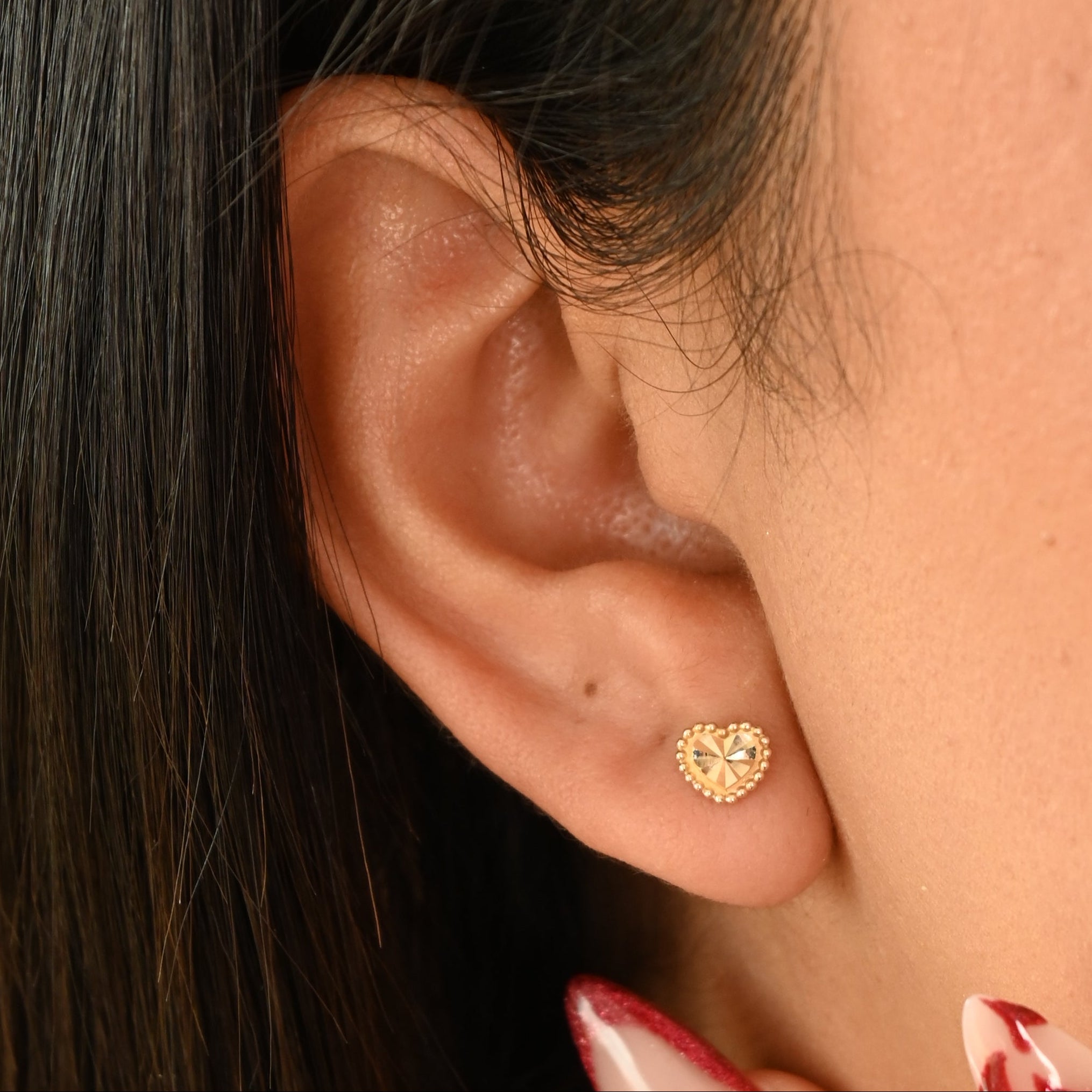 14k Diamond-Cut Heart Stud Earrings