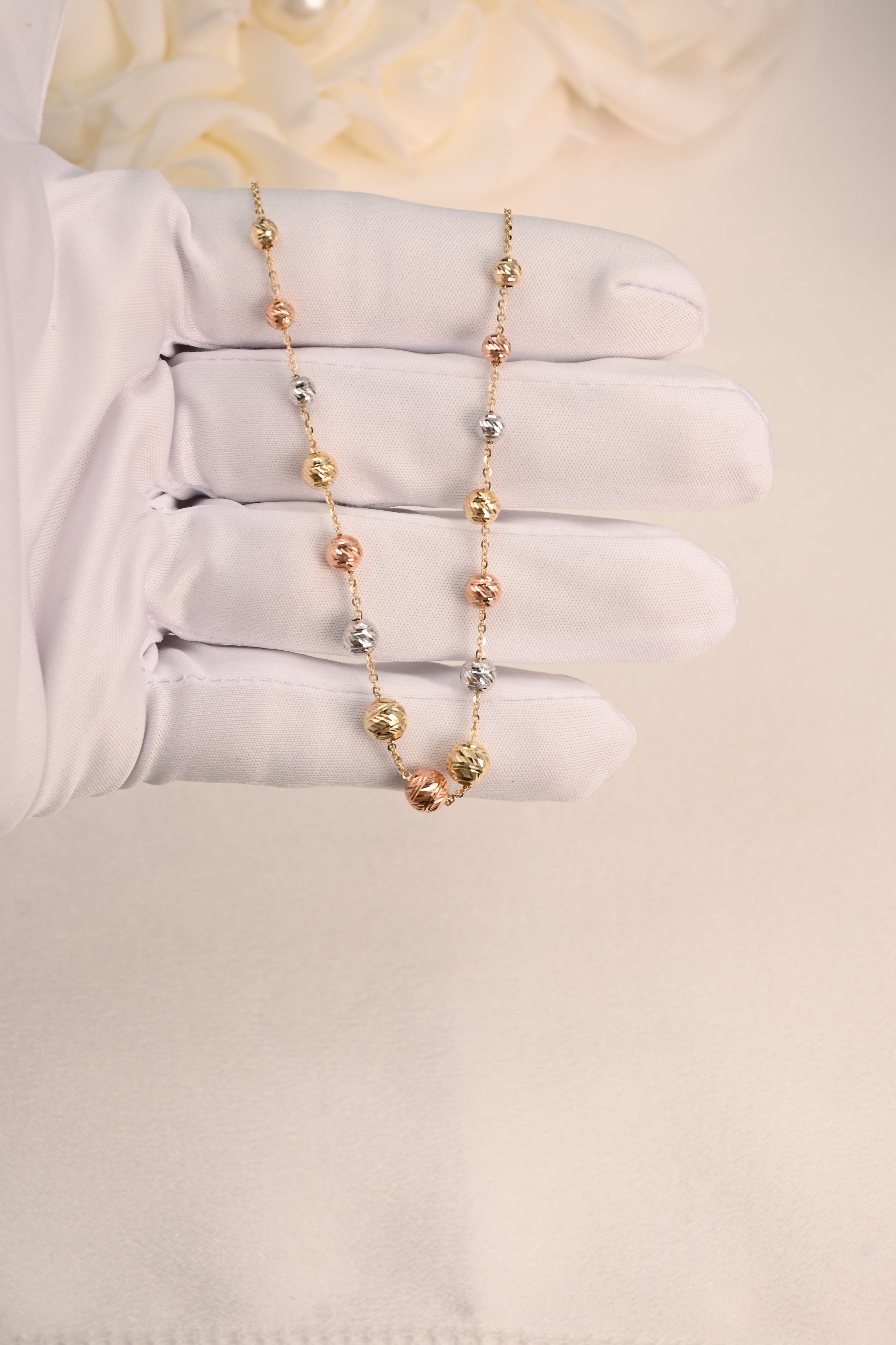 14k Shiny Tricolor Beads Necklace