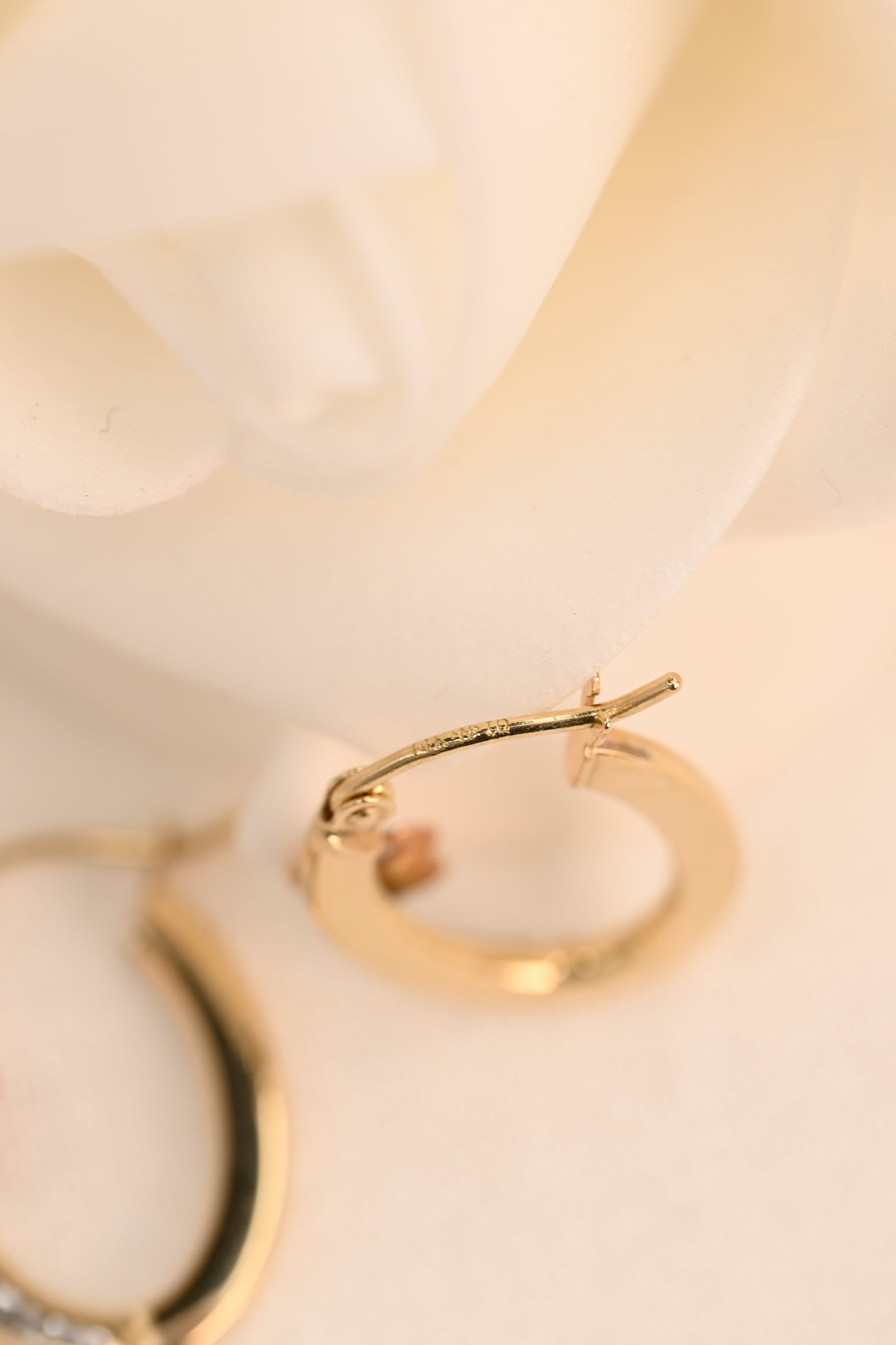 14k Oval Tricolor Butterfly Hoop Earrings