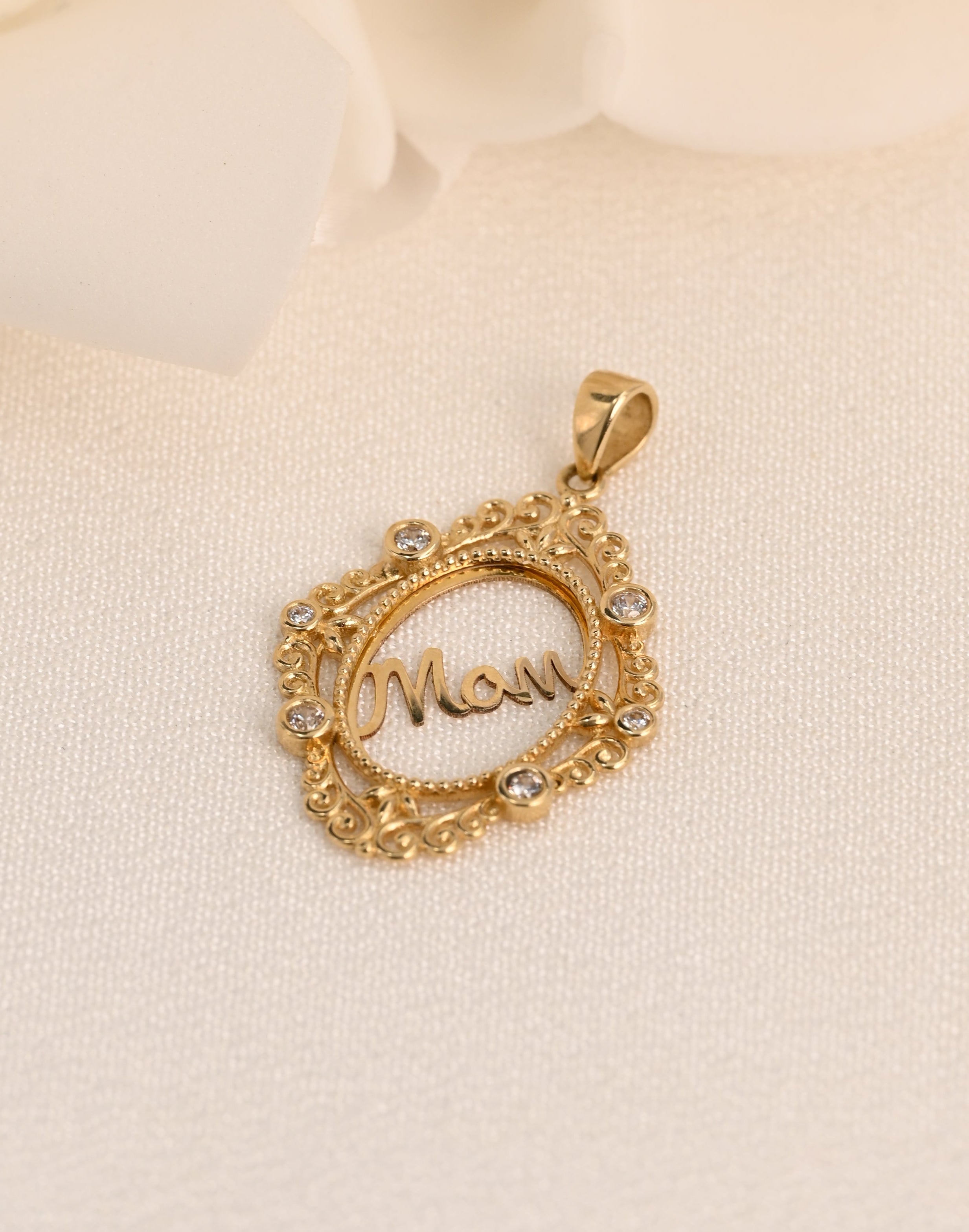 14k Filigree Mom Frame Pendant