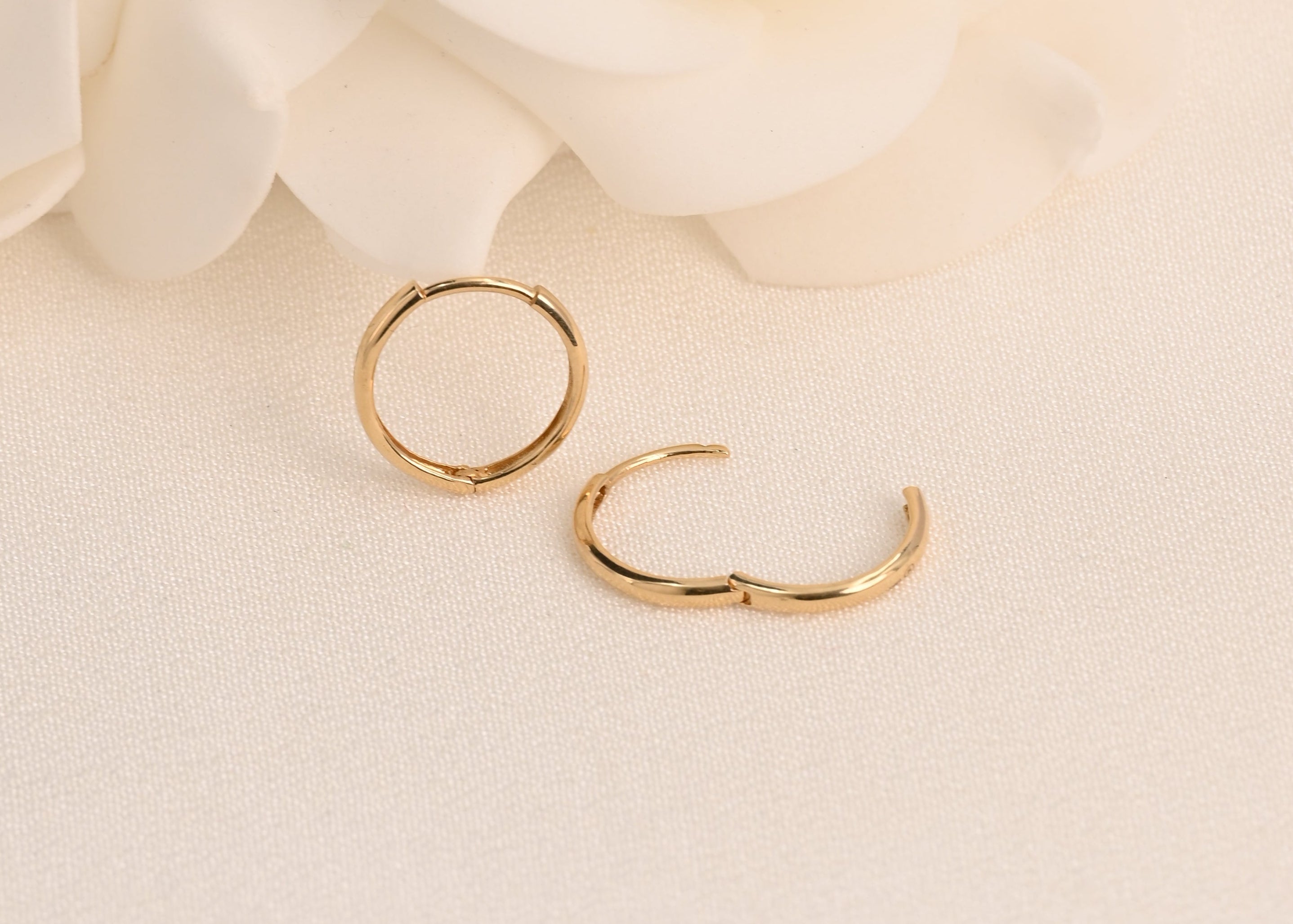 14k Polished Huggie Earrings - 15mm
