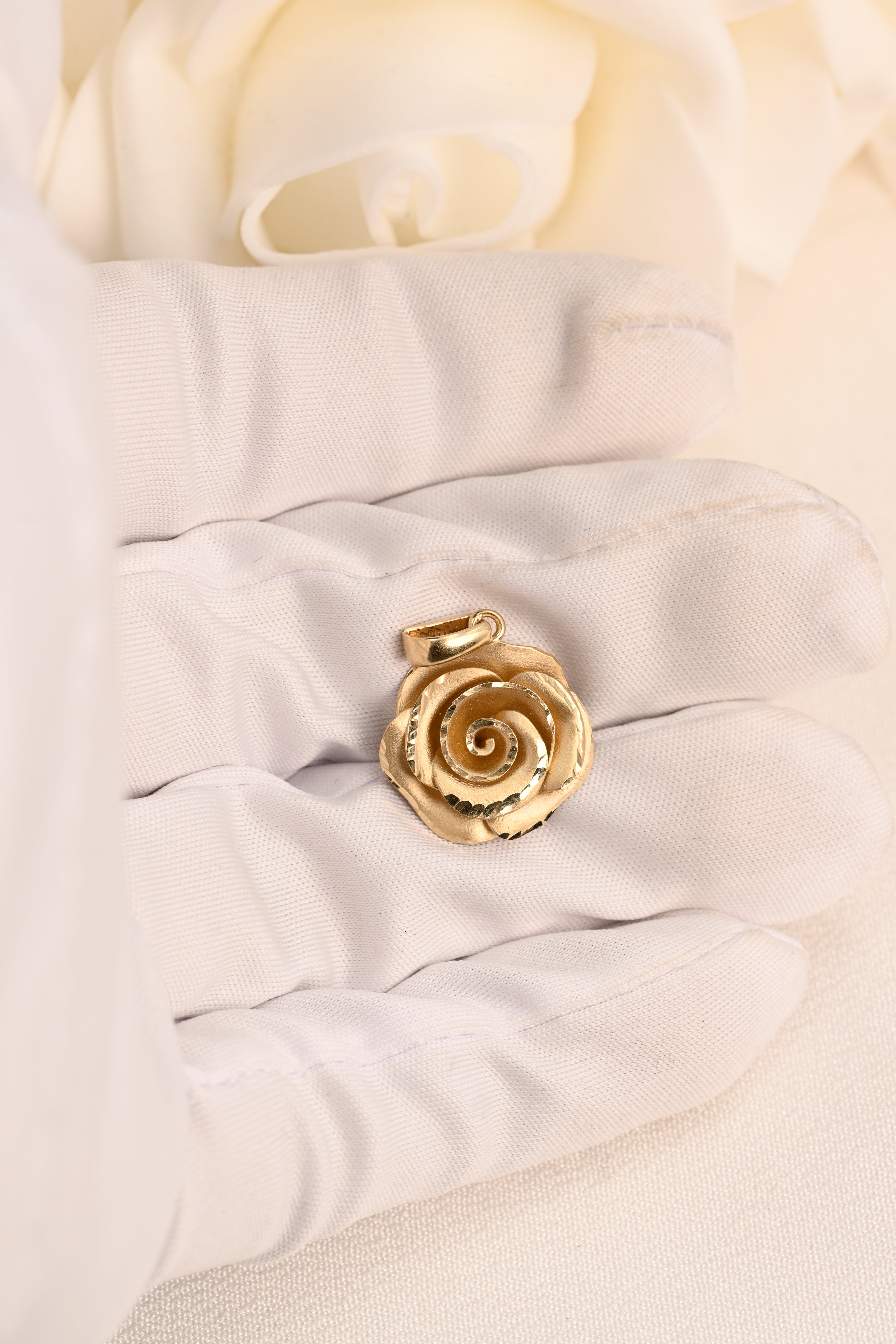 14k Rose Pendant