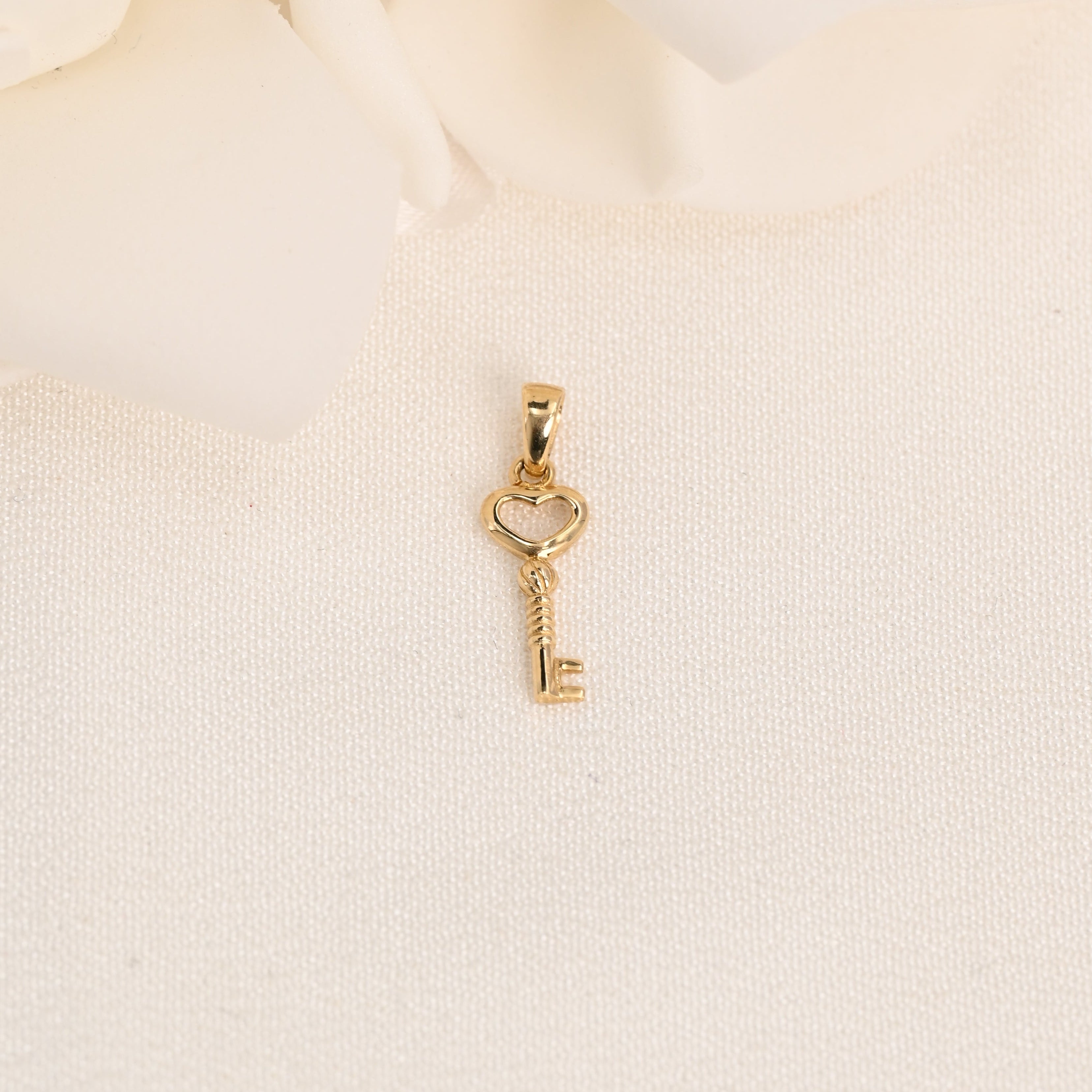 14k Heart Key Pendant