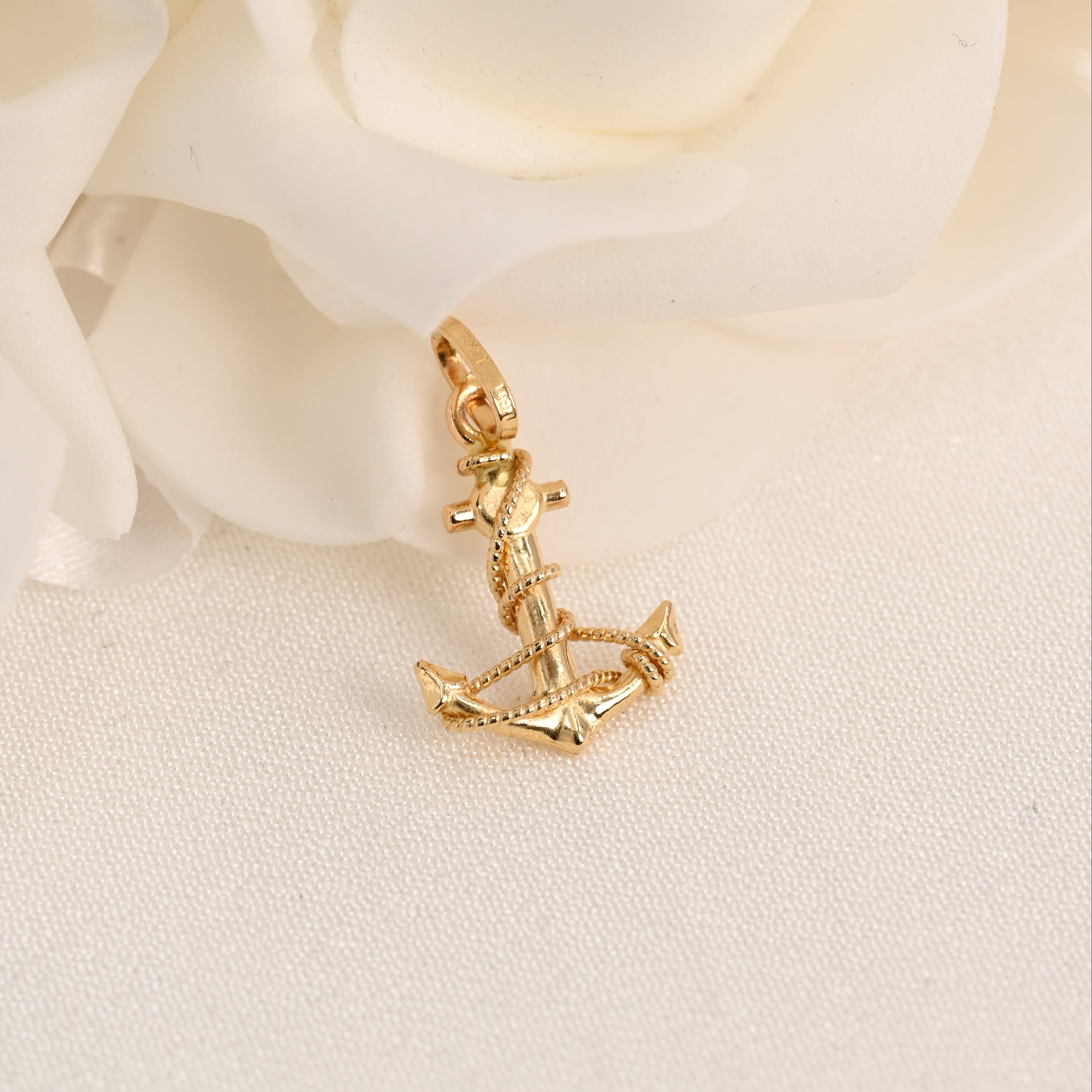 14k Anchor Pendant