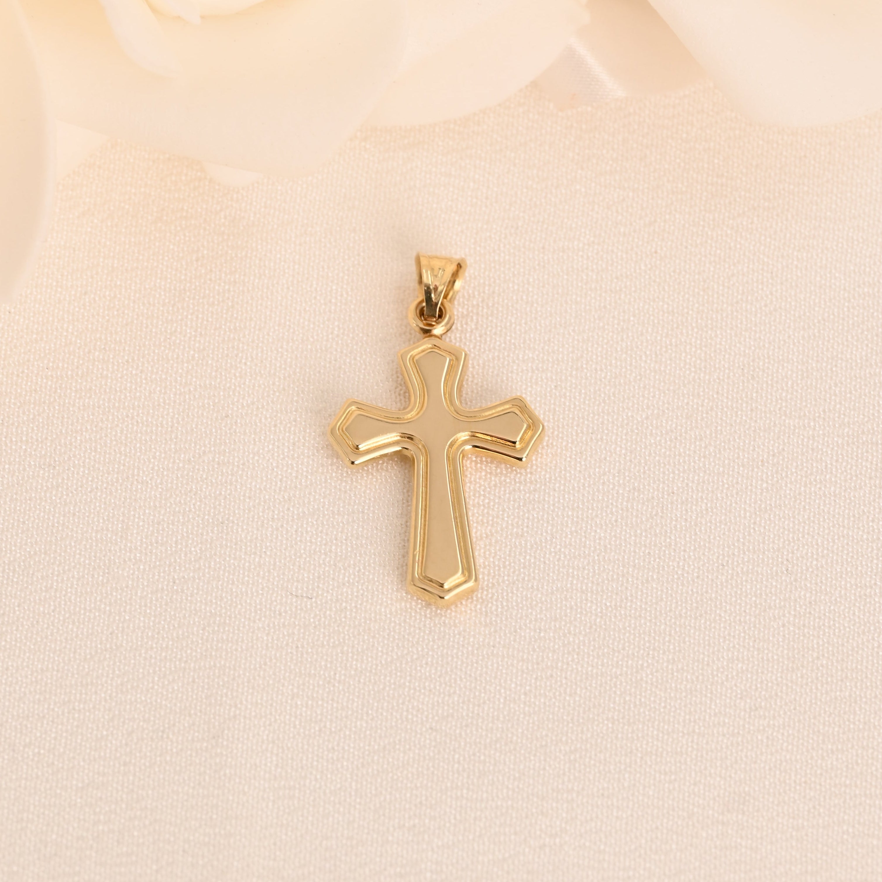 14K Beveled Cross Pendant