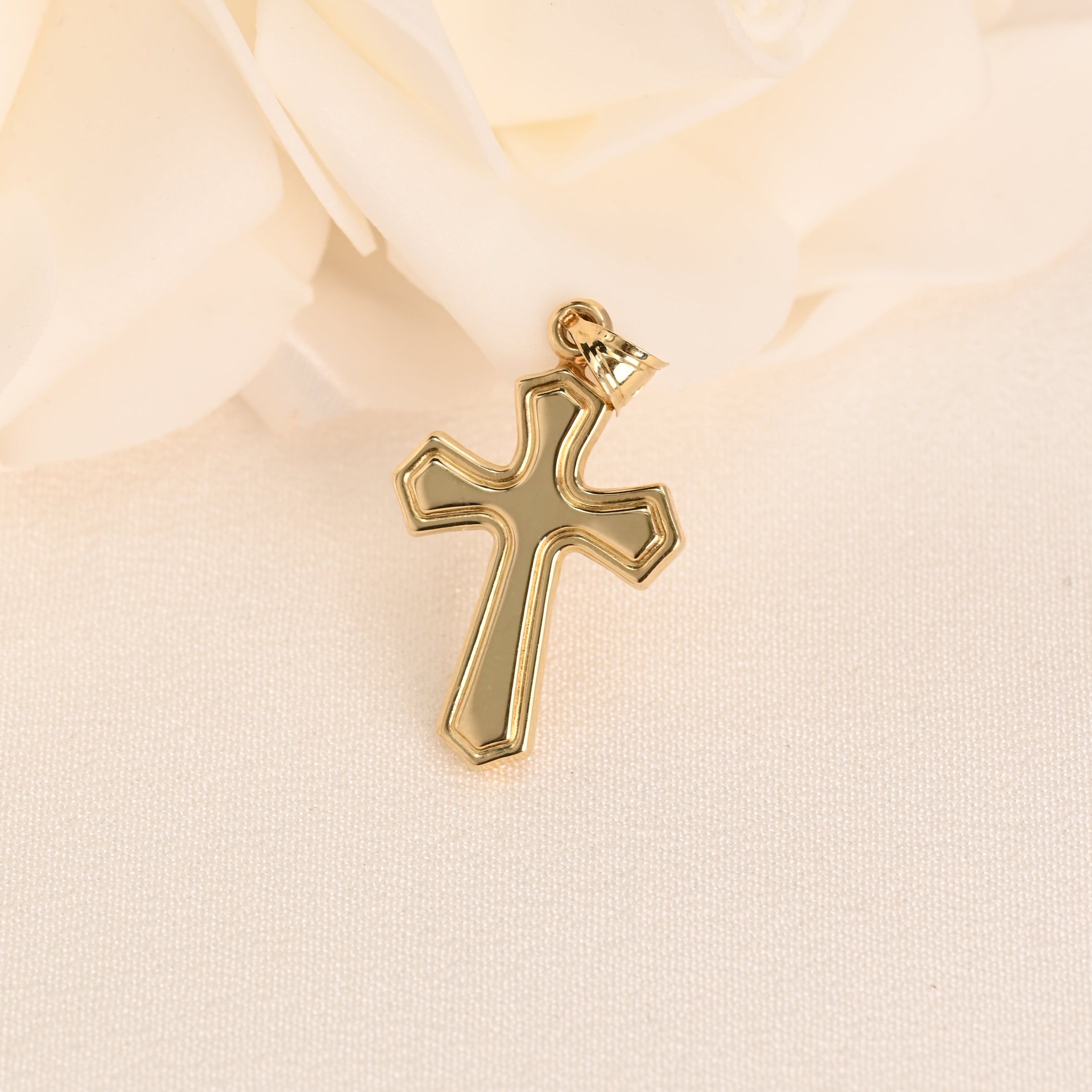 14K Beveled Cross Pendant