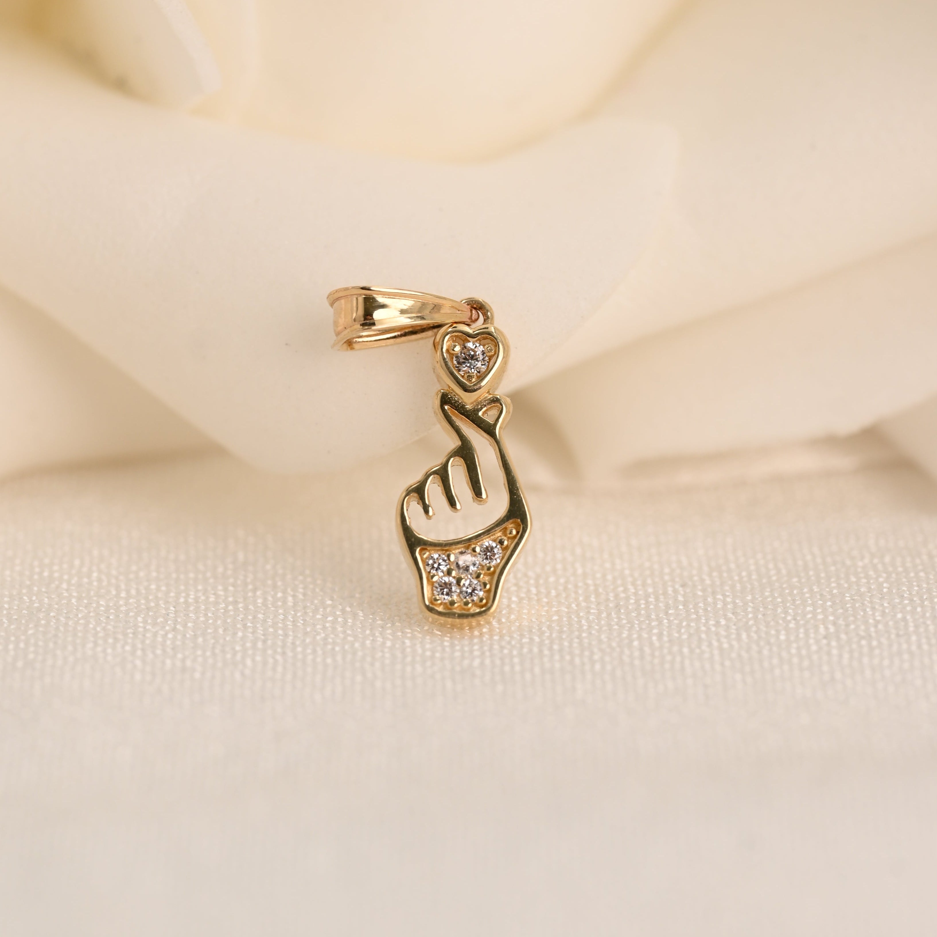 14K CZ Finger Heart Pendant