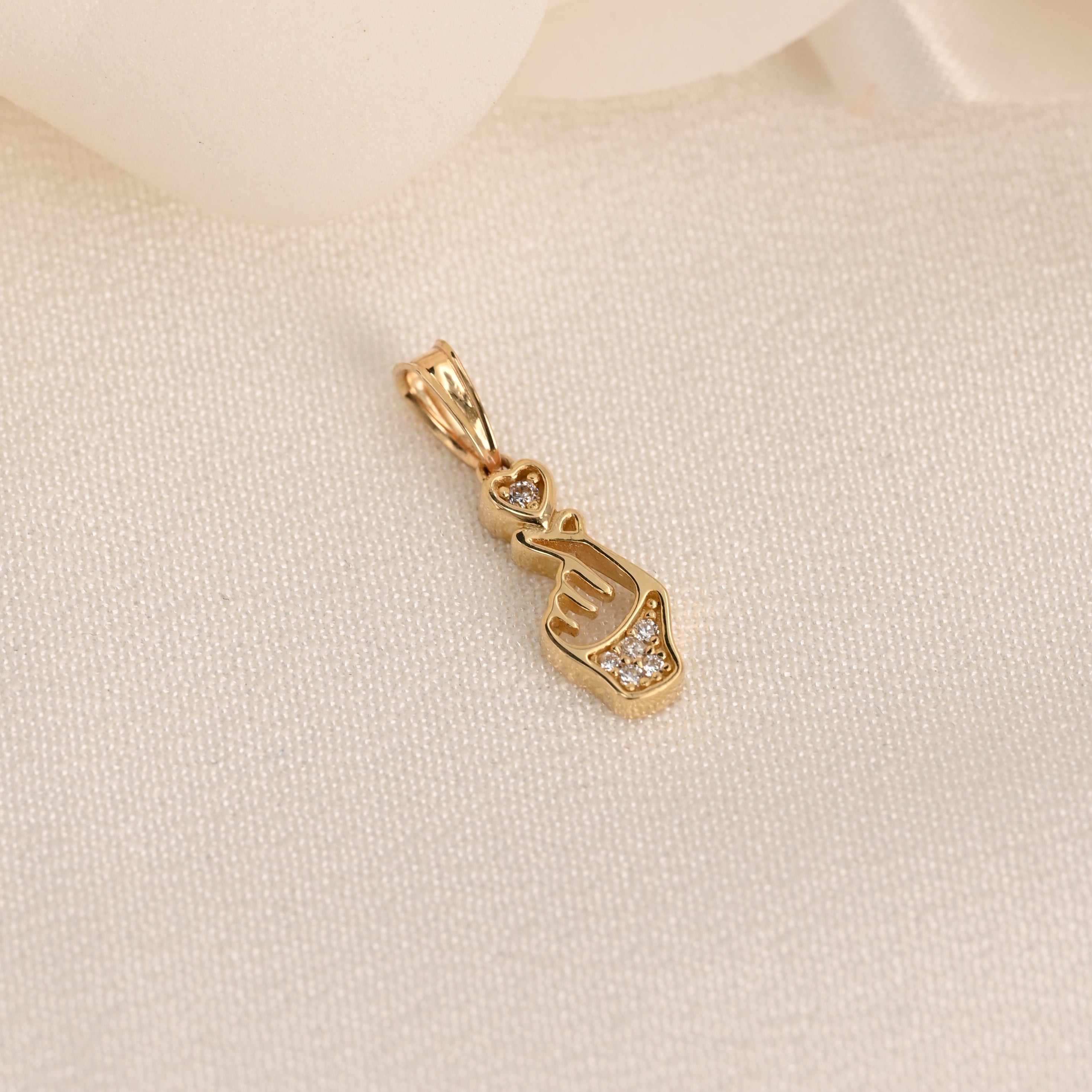 14K CZ Finger Heart Pendant