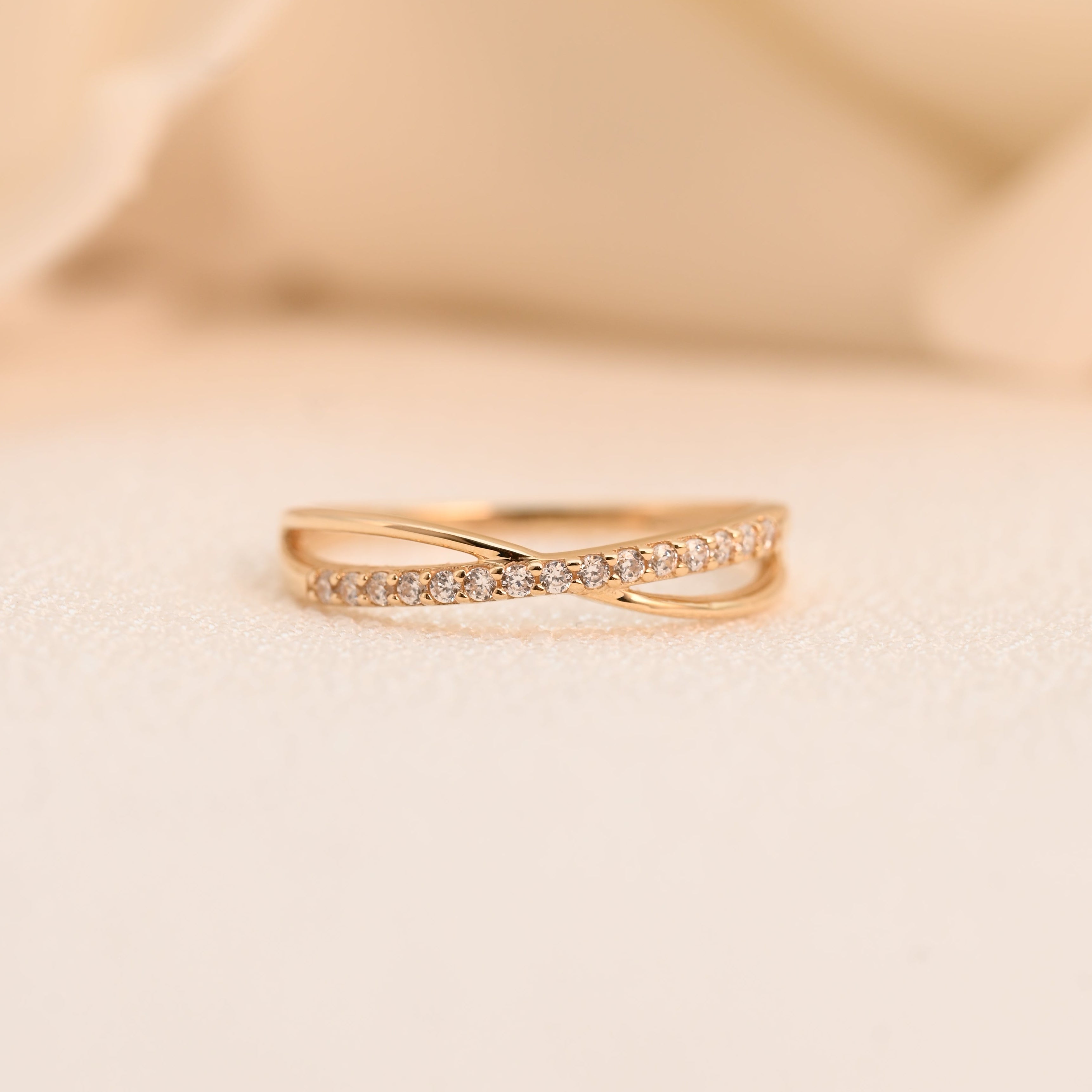 14k Criss Cross CZ Ring