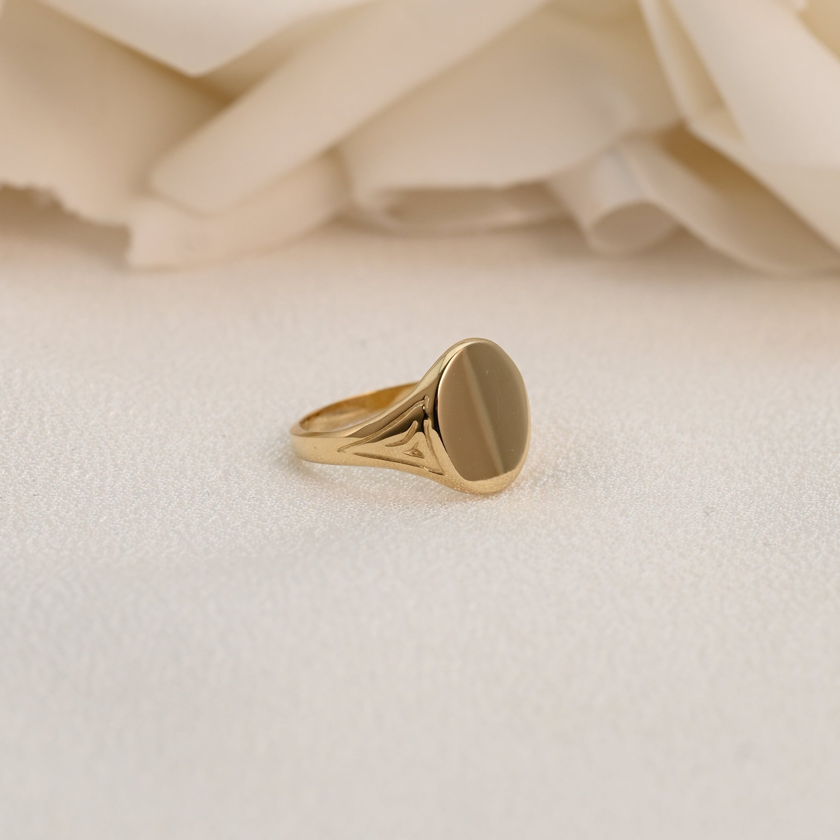 14k Oval Signet Ring
