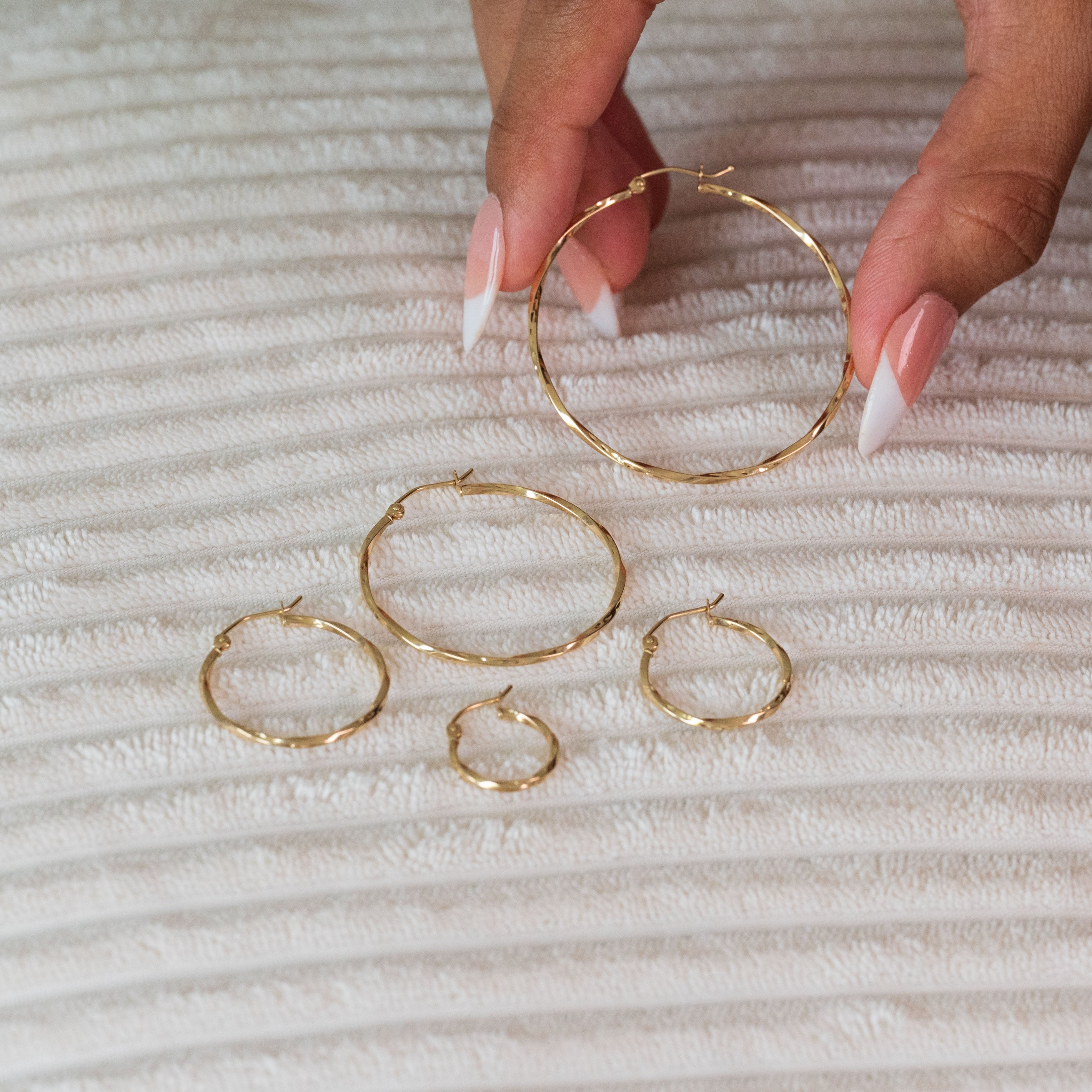 14K Twisted Hoop Earrings - 1.5mm Thick