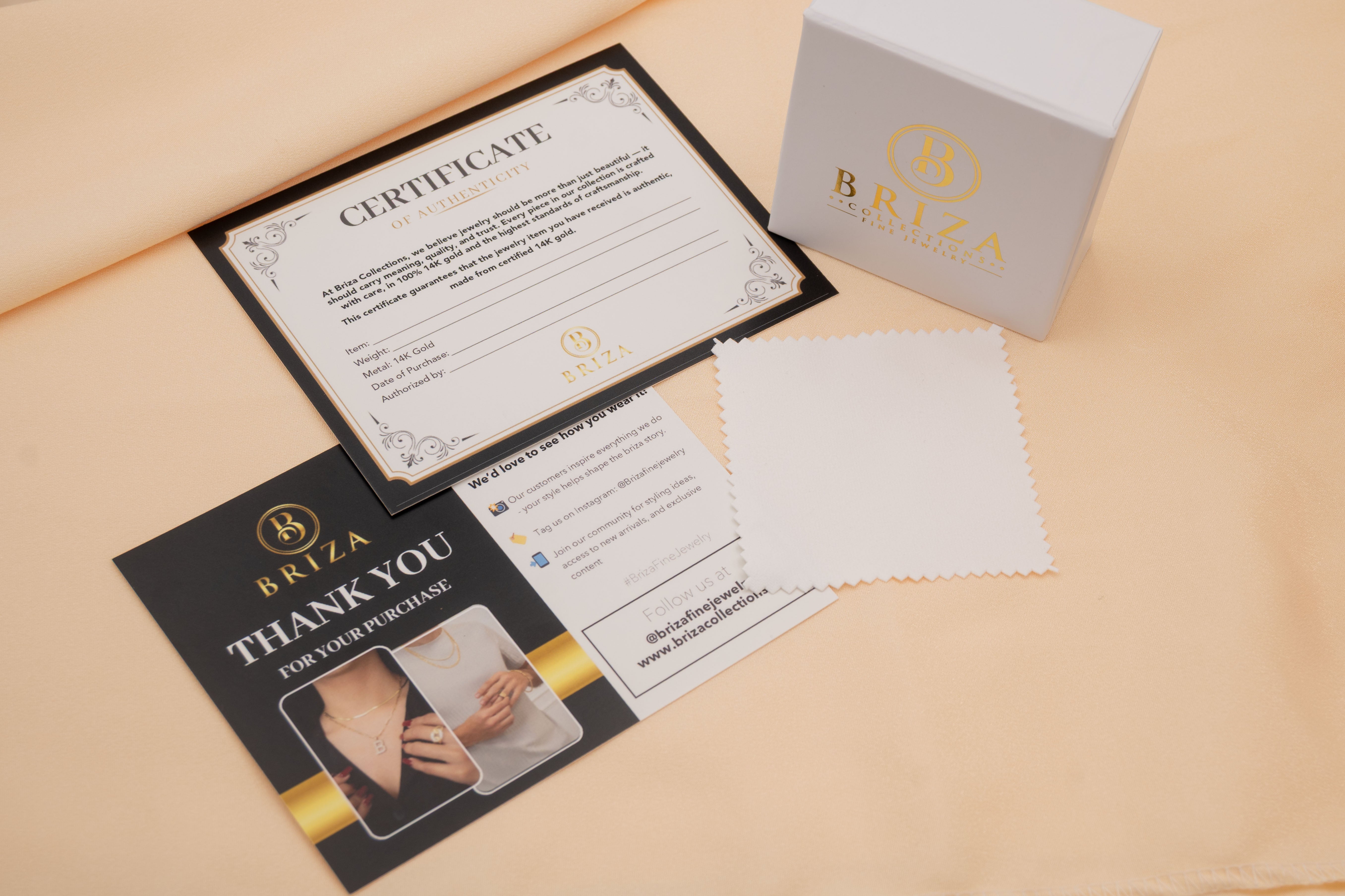 Pendientes Huggie con pavé de 14 k