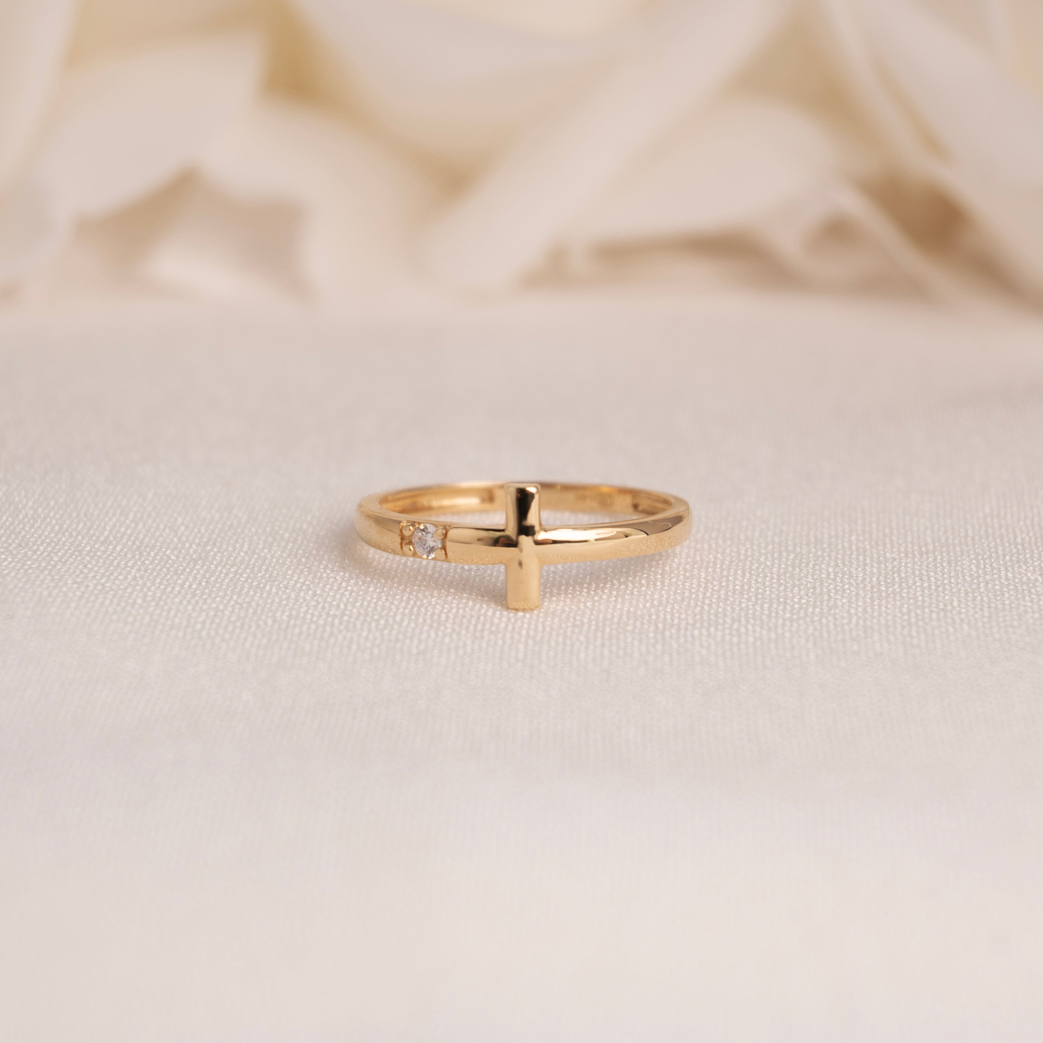 14k Cross Ring