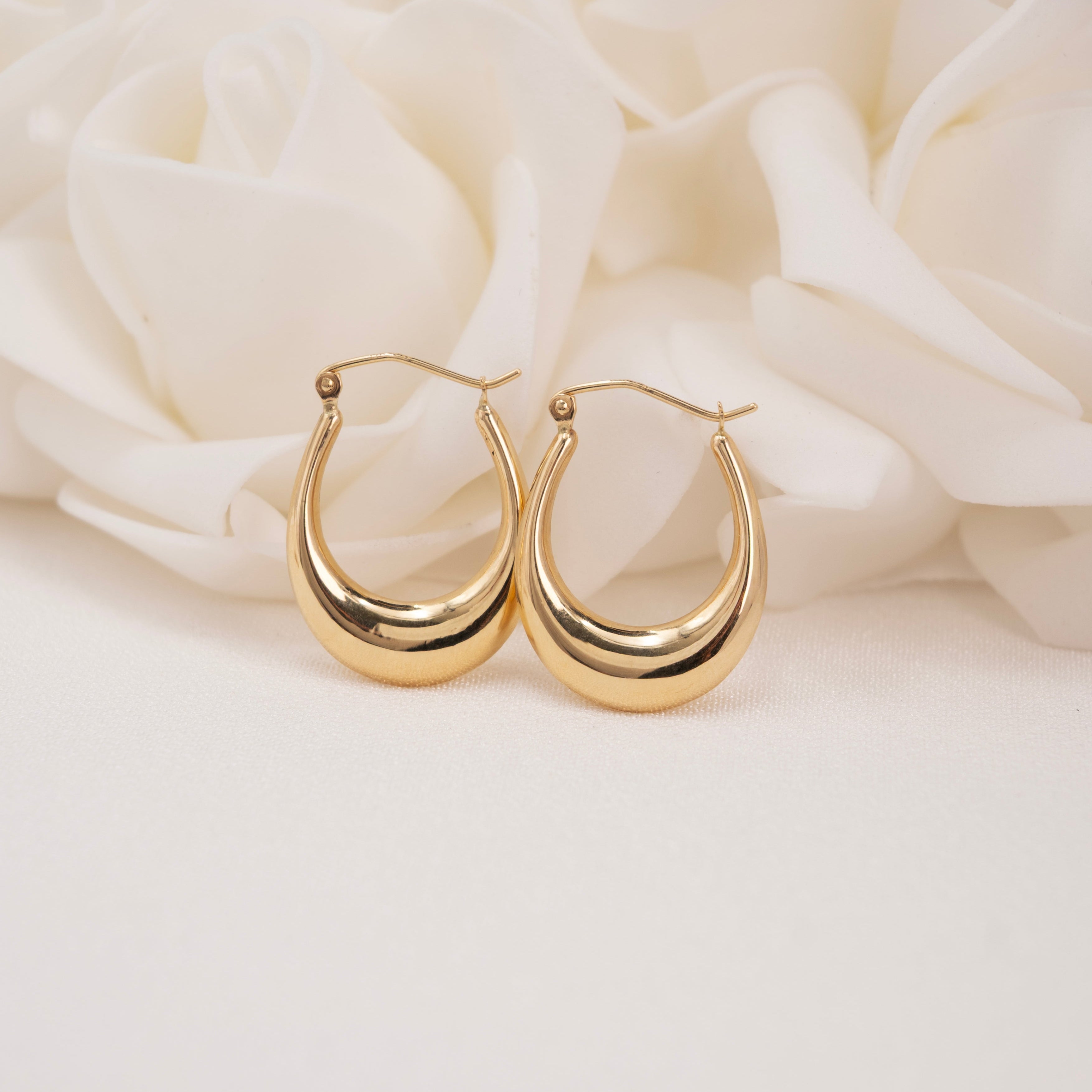 14k Polished Crescent Hoop Earrings - 4mm