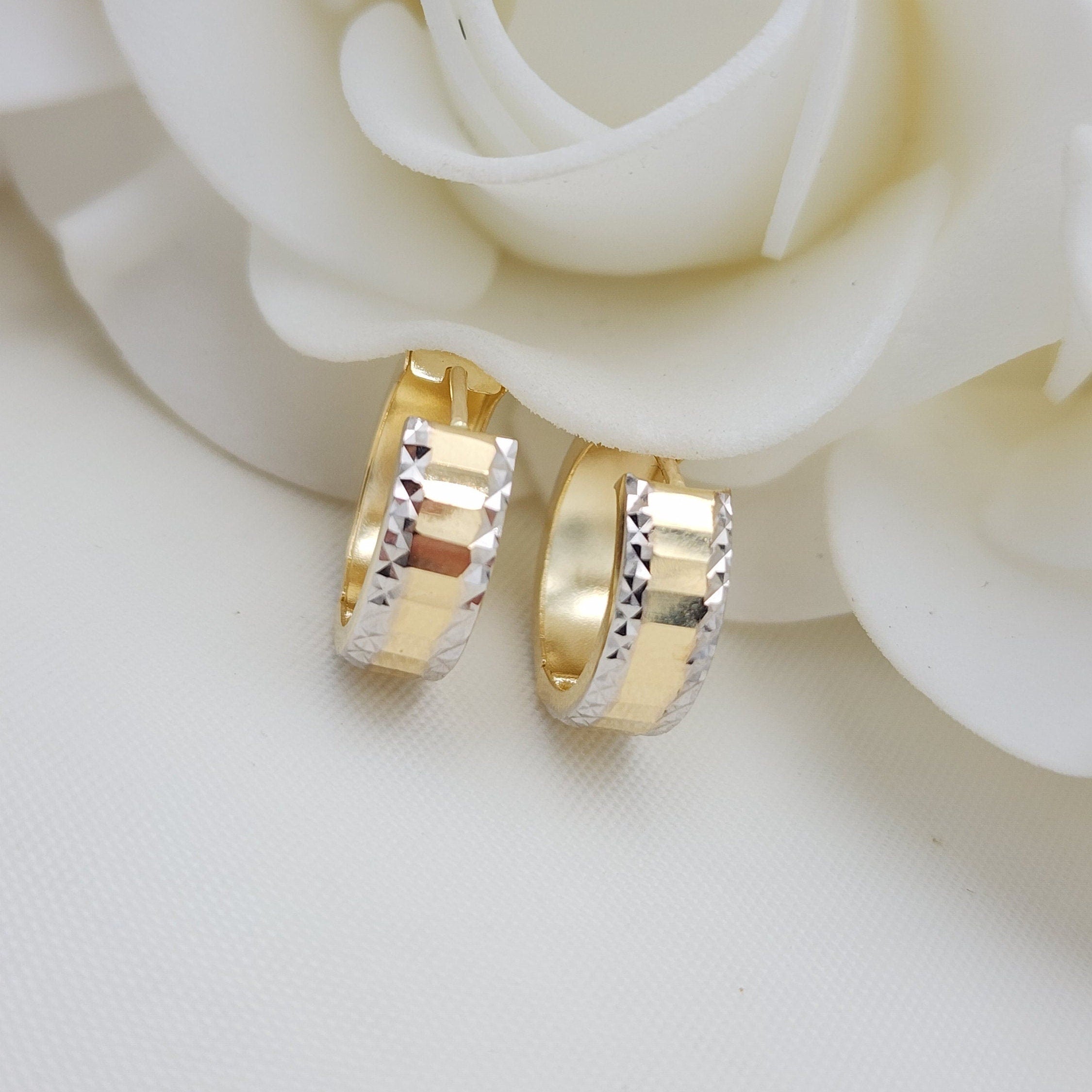 14k Hammered Mirror Huggies Earrings - 5mm