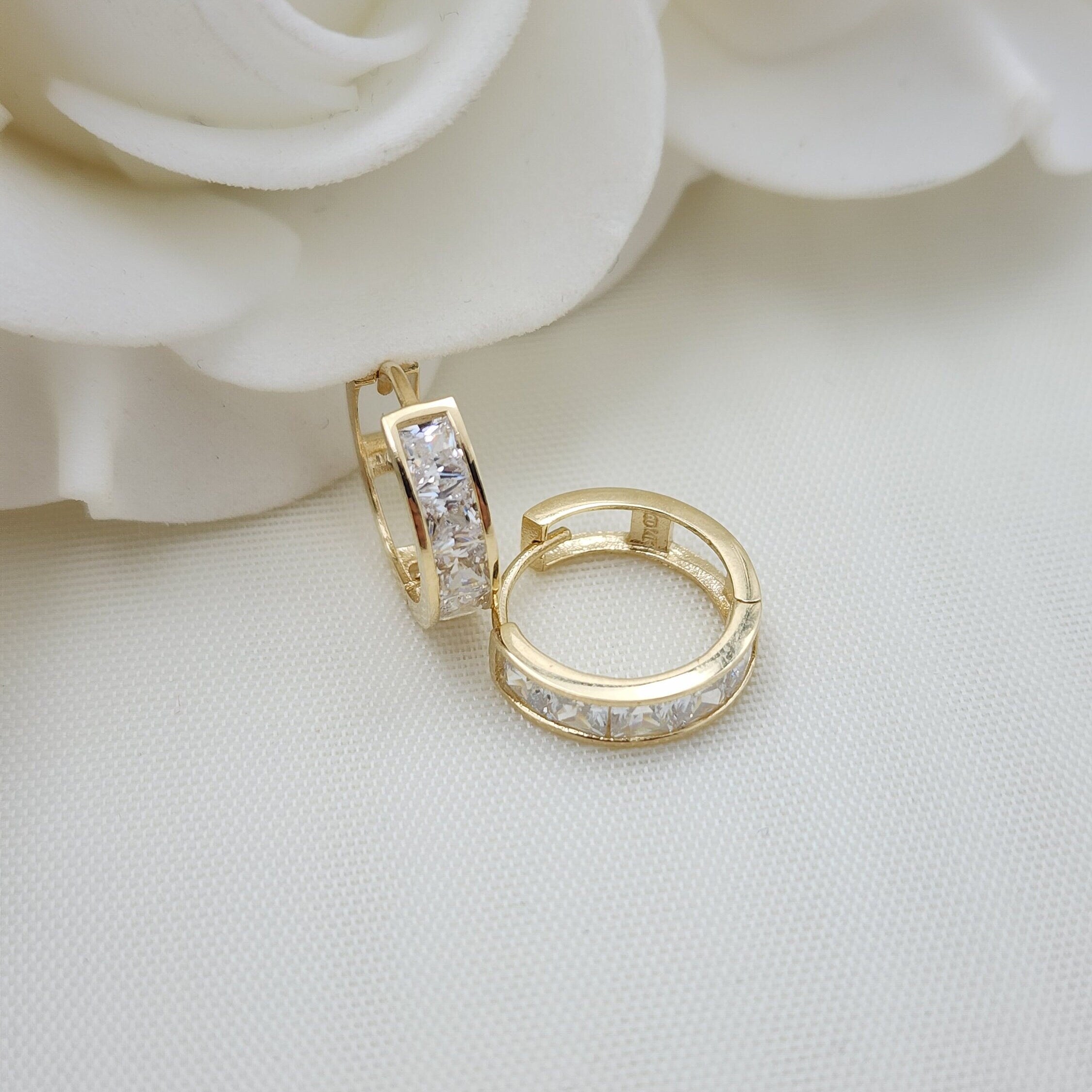 14k Princess Cut Huggie Earrings - 13mm & 4mm