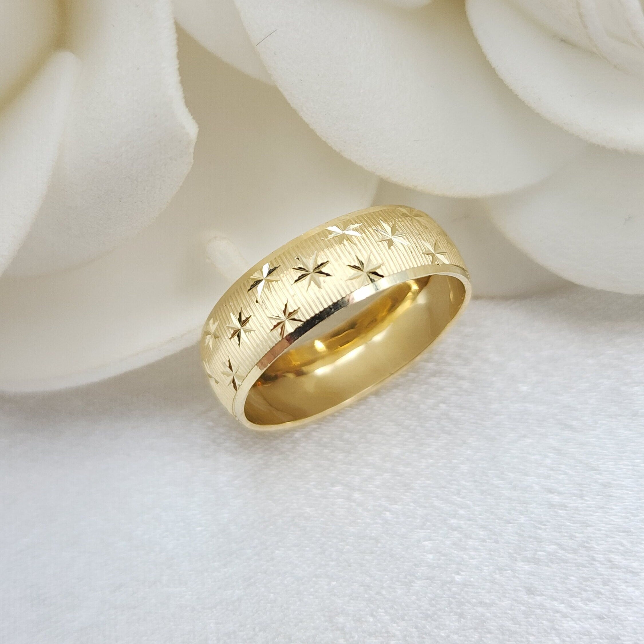 Solid 14k Star Diamond Cut Wedding Band - 6MM