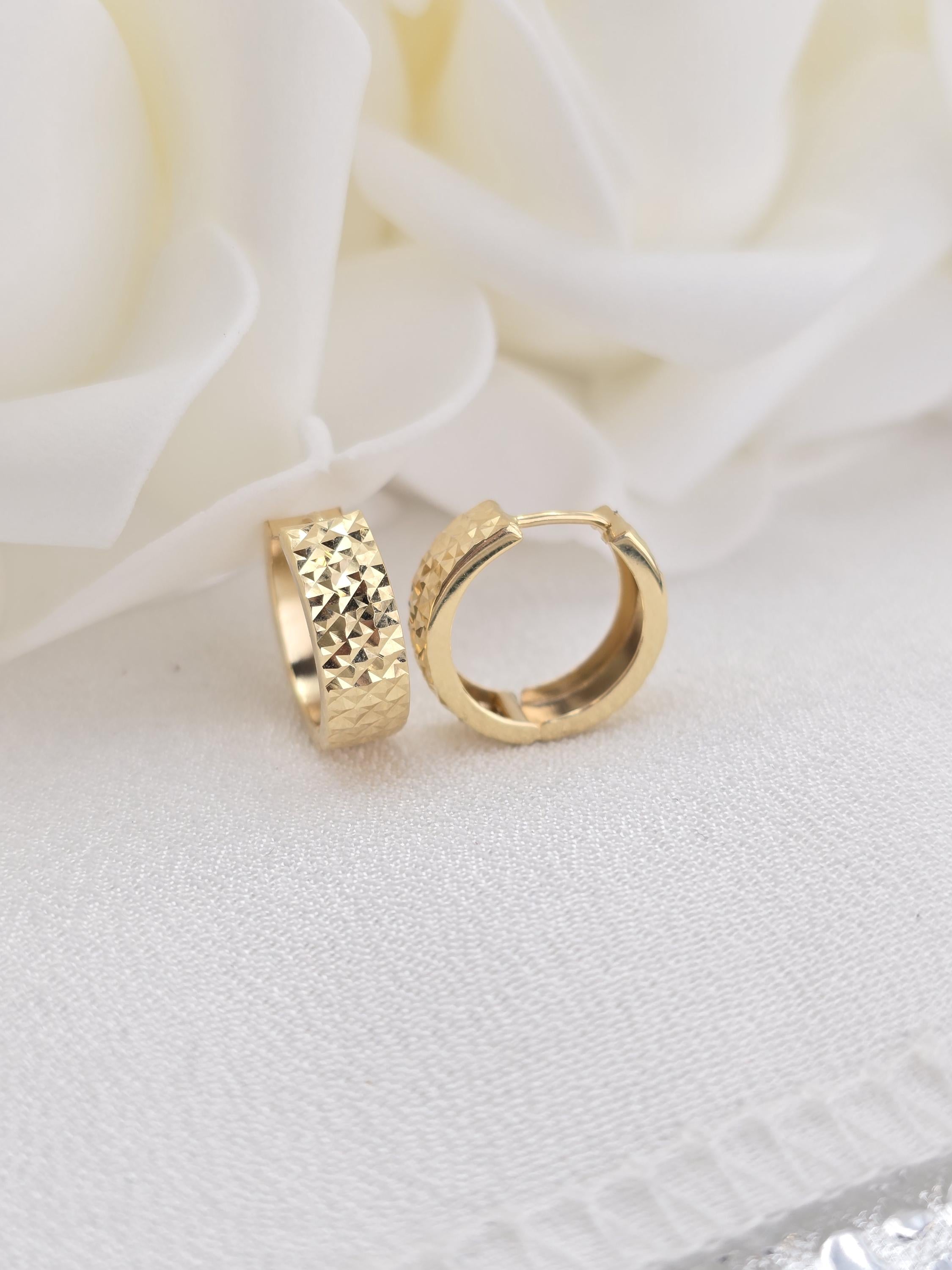 Fine 14k Gold Diamond Cut Huggies Earrings - 15MM - 5MM - Shiny and Modern