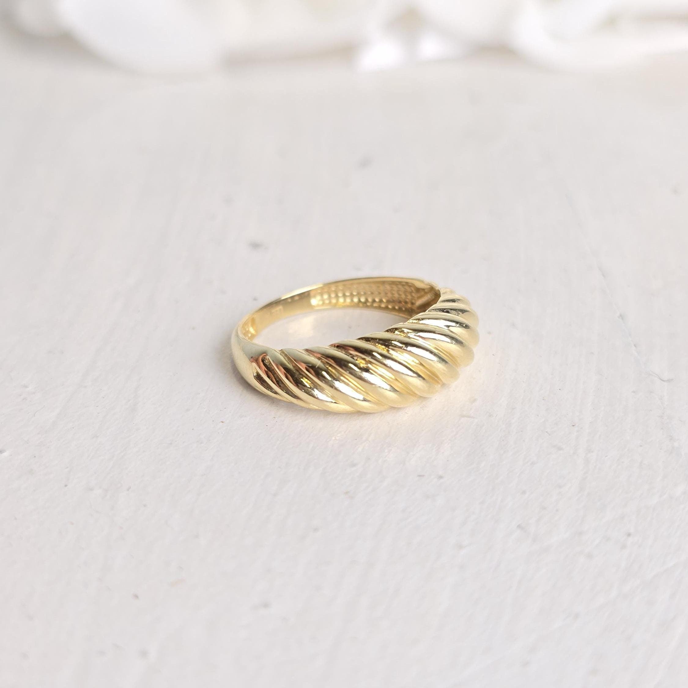 Solid 14k Gold Thick Dome Shrimp Ring - Fine jewelry - Gifts For Her - Bold & Elegant