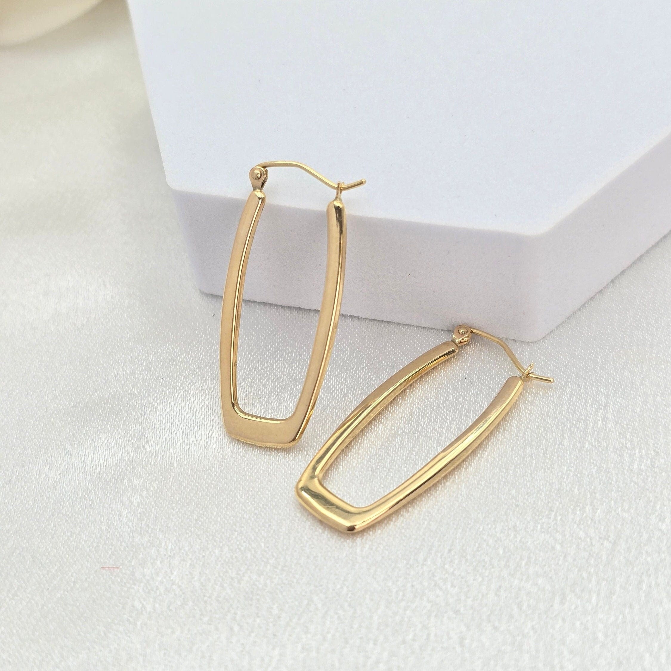 14k Gold Polished Rectangle Hoop Earrings