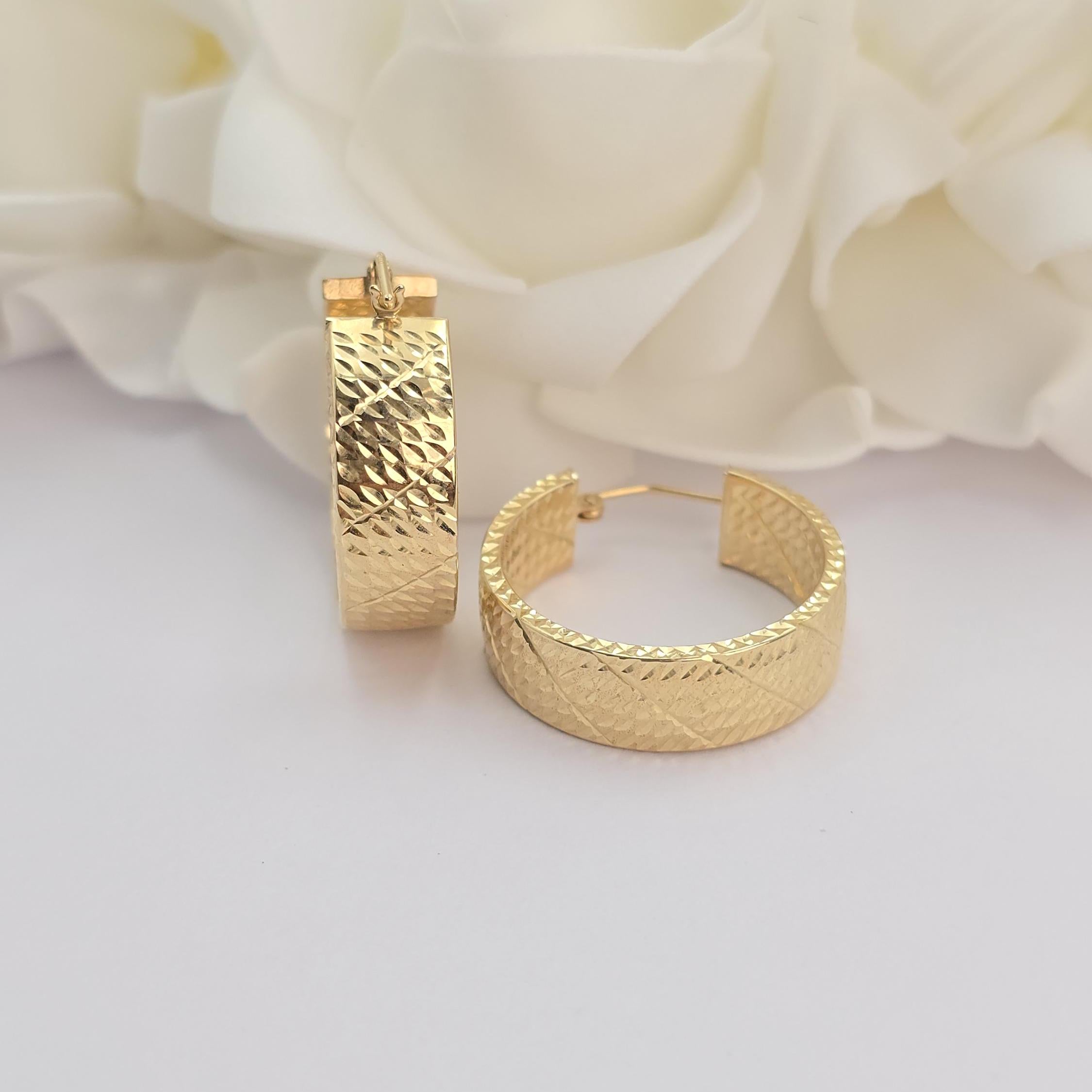 Chunky 8MM Thick 14k Gold Diamond Cut Hoop Earrings - Bold & Elegant - Perfect For Her - Anniversay, birthday, mother's day Gift
