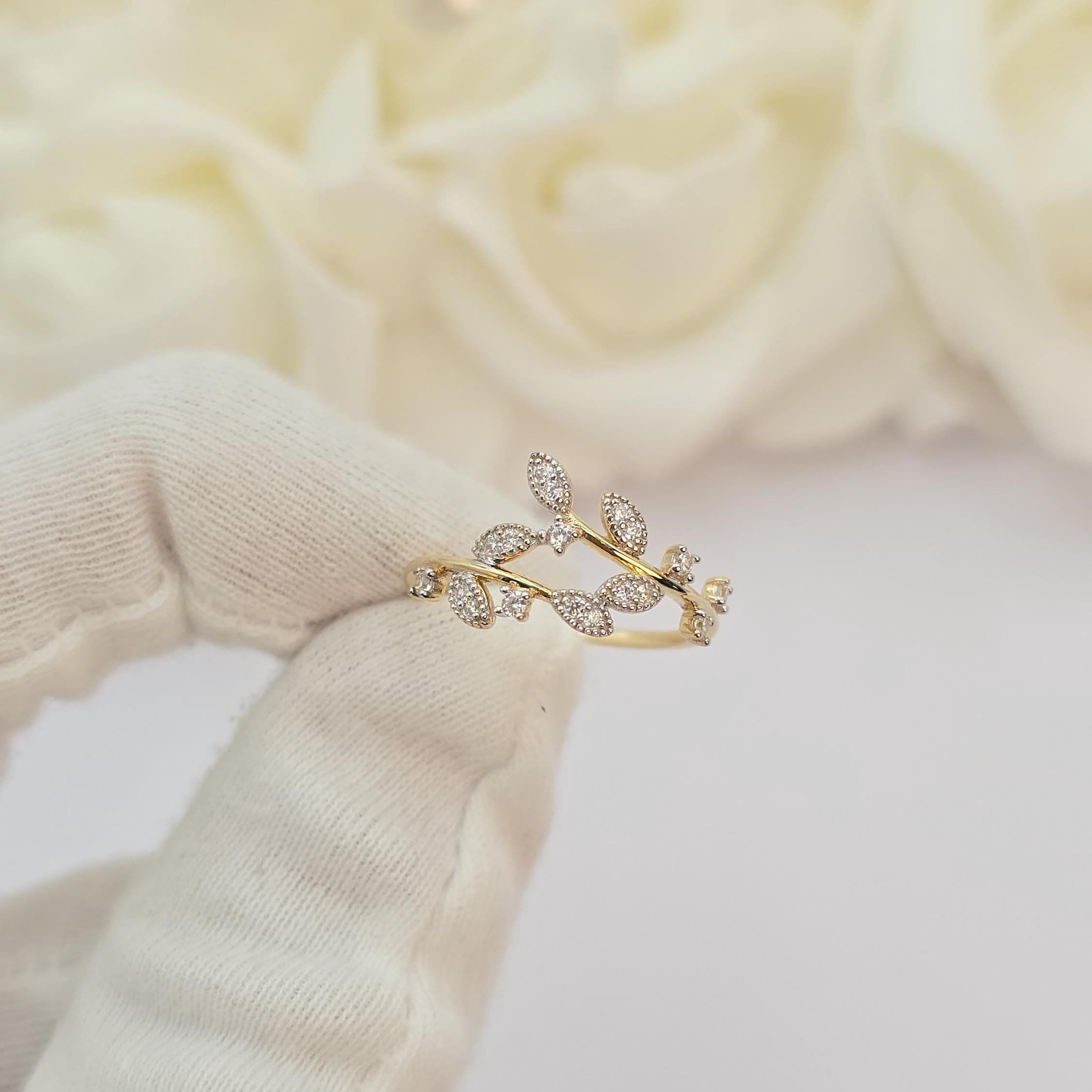 14k Gold Leaf Ring