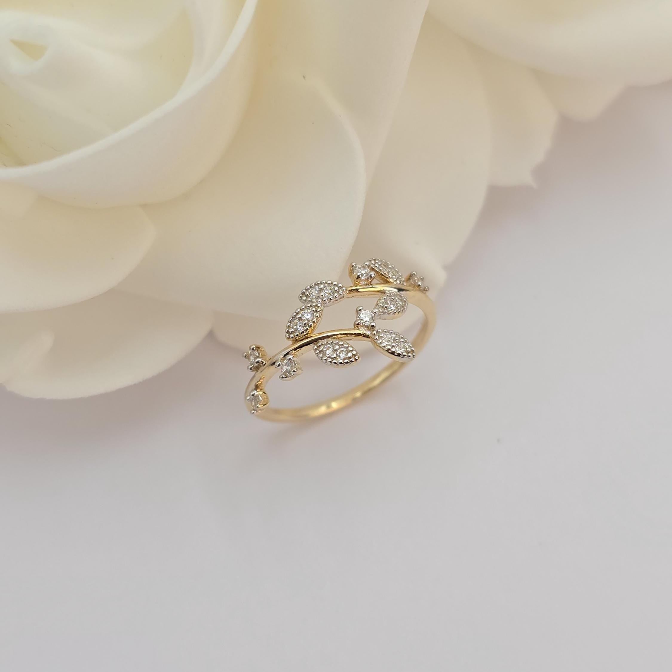14k Gold Leaf Ring