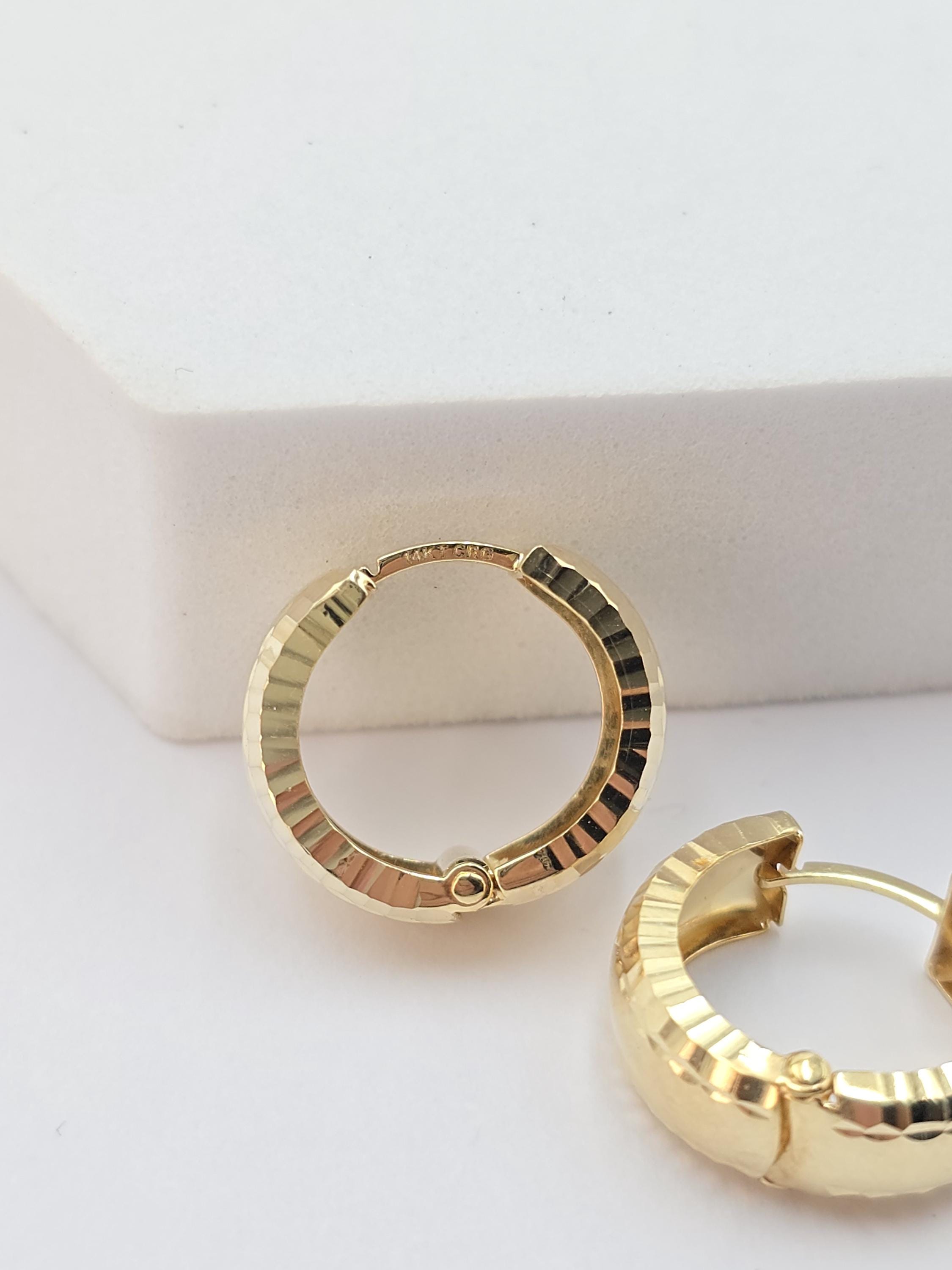 14k Polished Thick Huggie Earrings - 17mm & 6mm