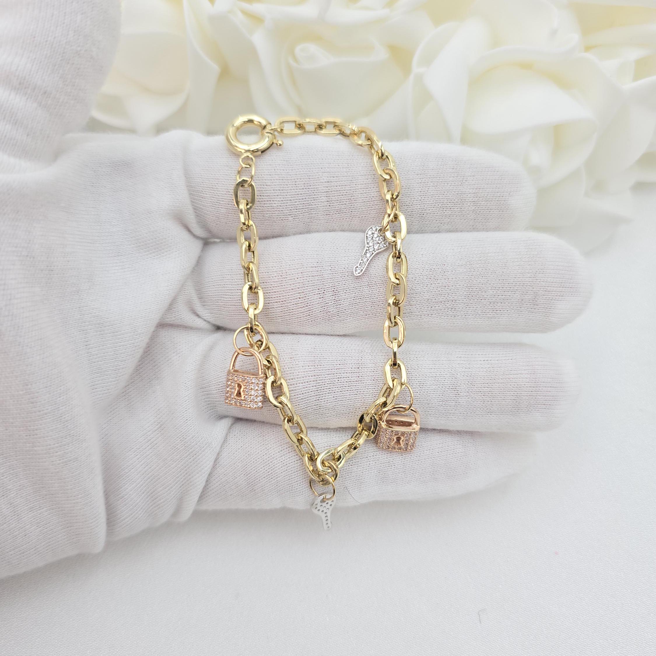 Adorable 14k Gold Rolo Charm Bracelet - Key & Lock - Fine Jewelry For Her - 7 1/2"