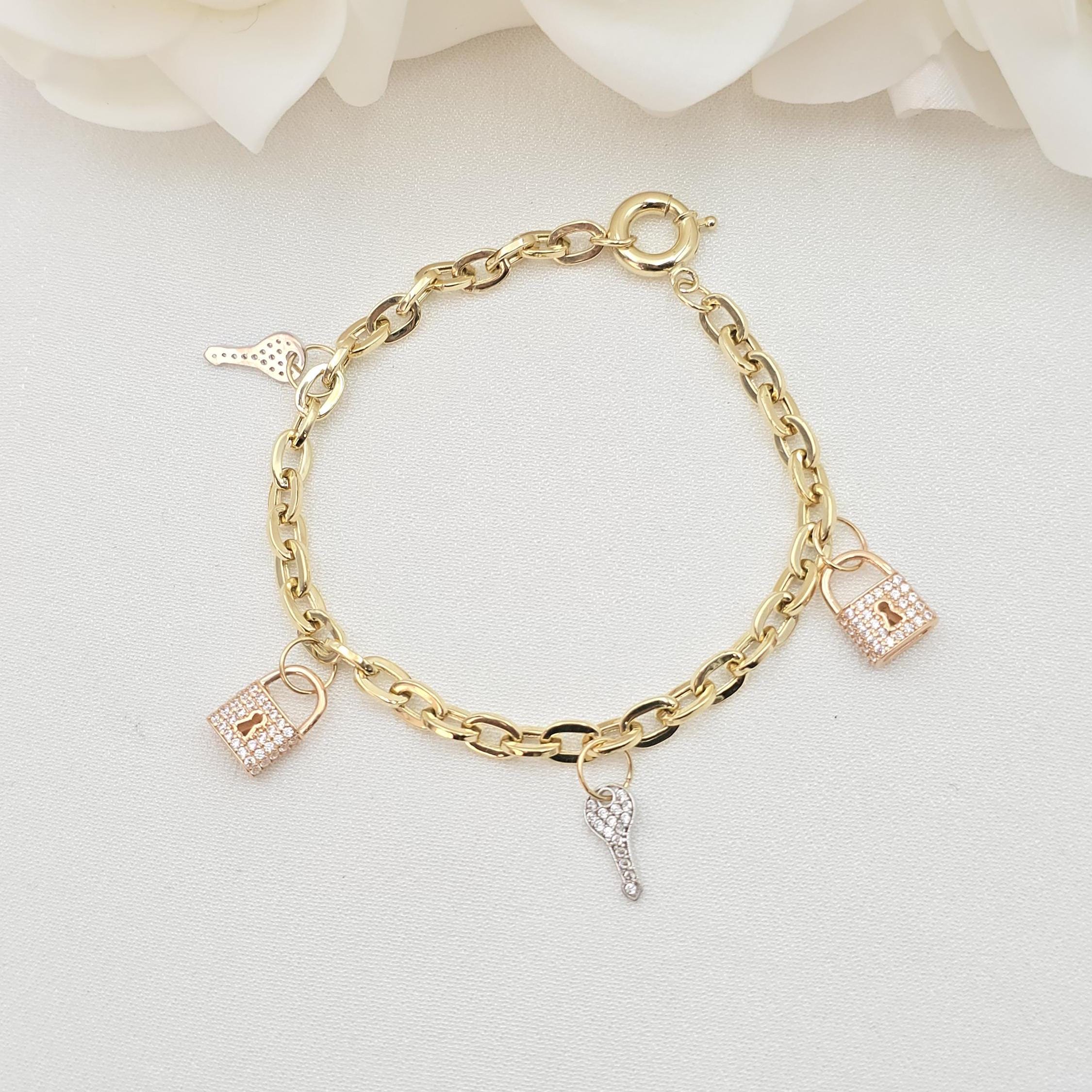 Adorable 14k Gold Rolo Charm Bracelet - Key & Lock - Fine Jewelry For Her - 7 1/2"