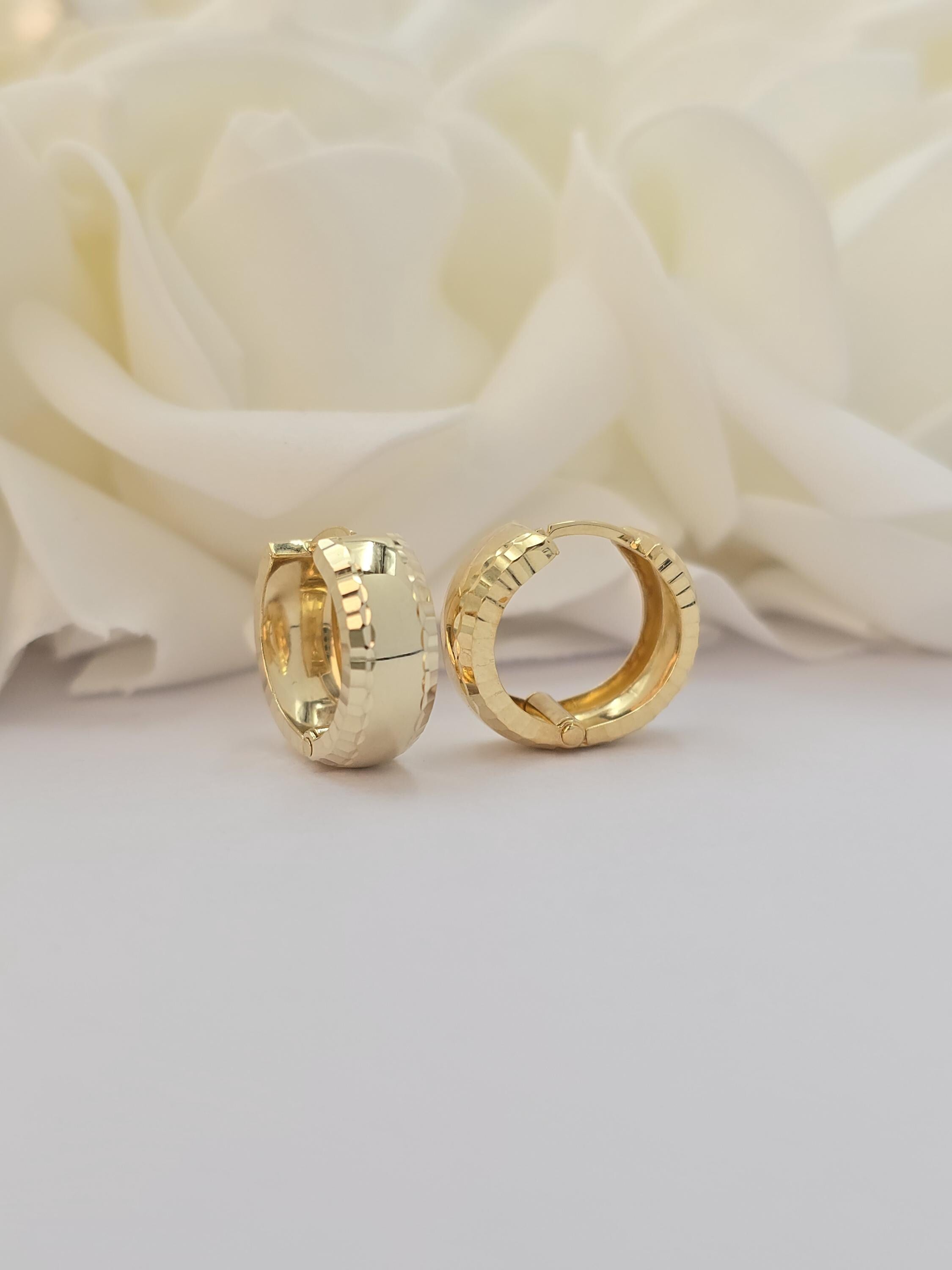 14k Polished Thick Huggie Earrings - 17mm & 6mm