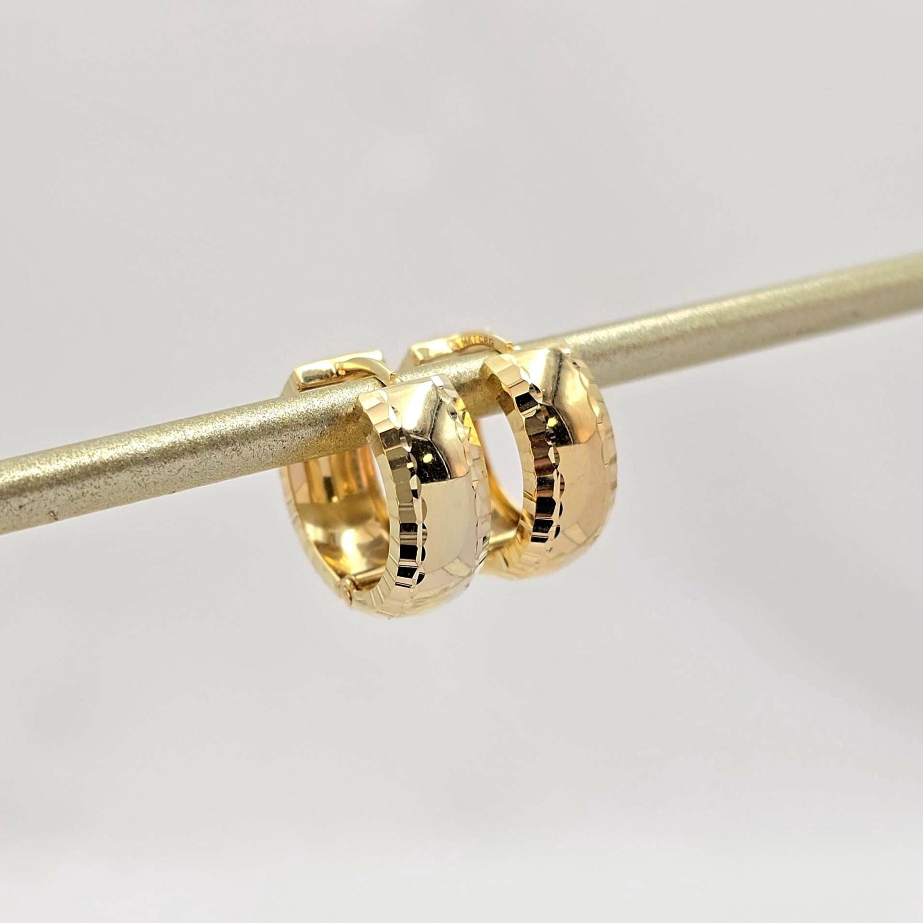 14k Polished Thick Huggie Earrings - 17mm & 6mm
