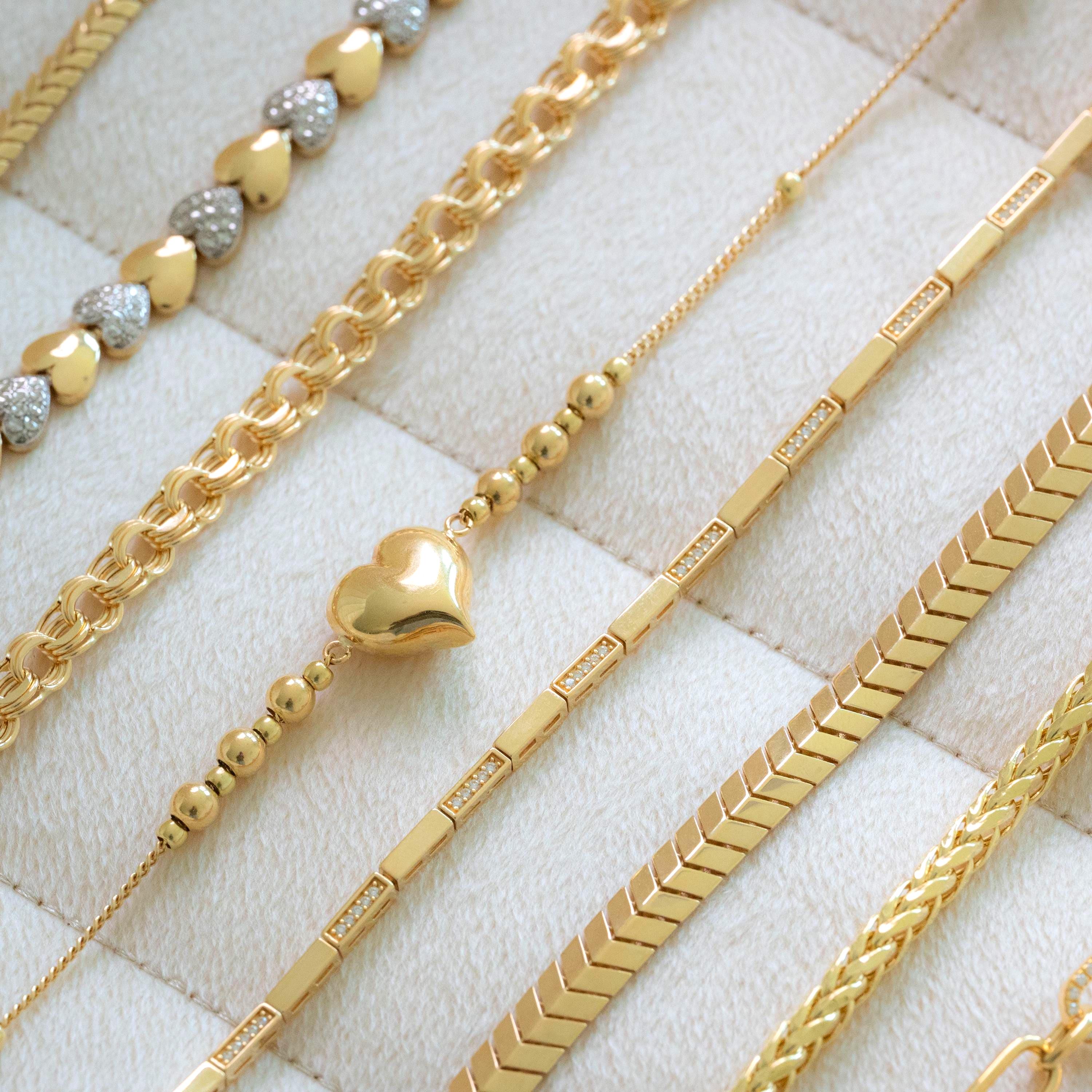 14k Puffy Heart & Beads Bracelet