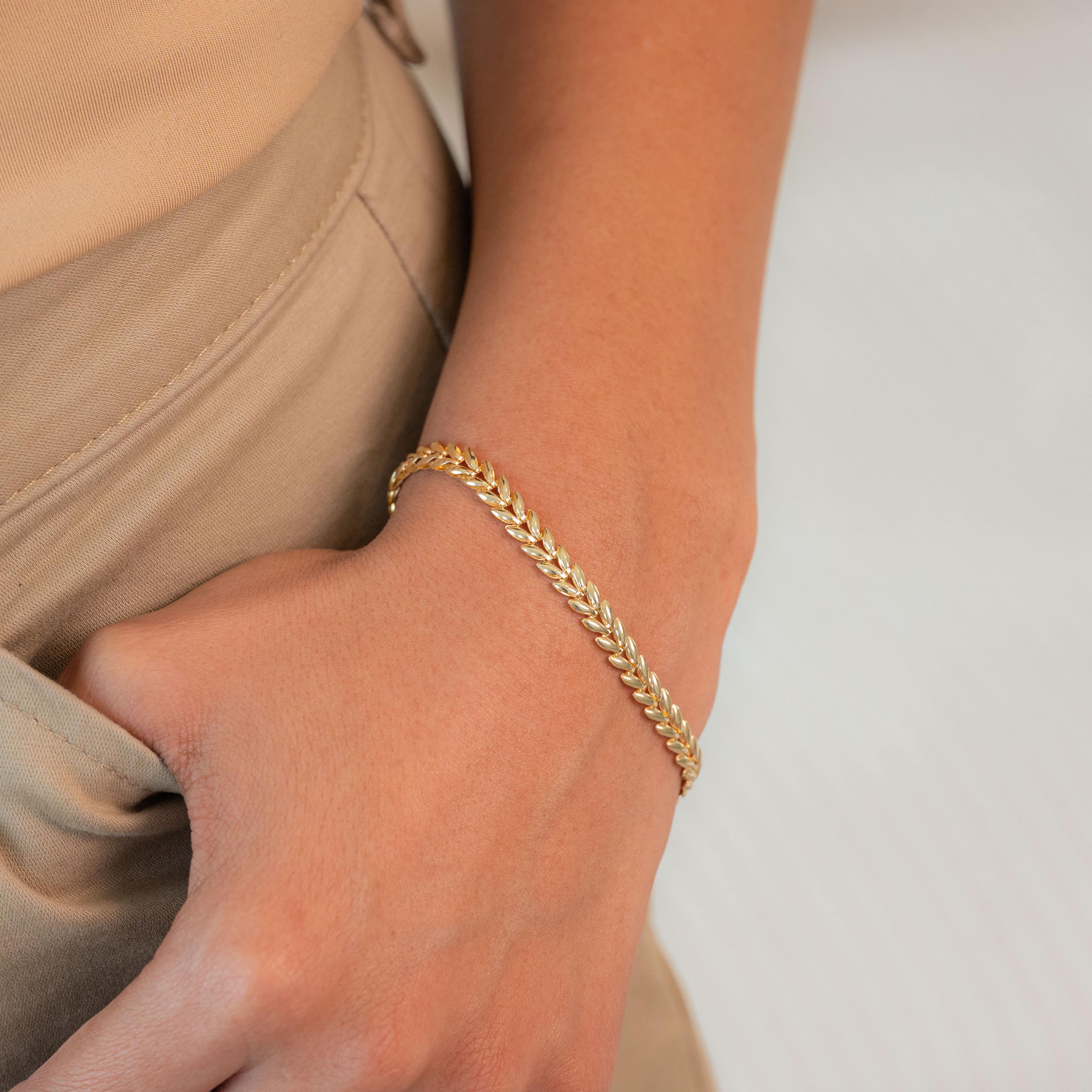 14K Leaf Link Bracelet - 7+1"